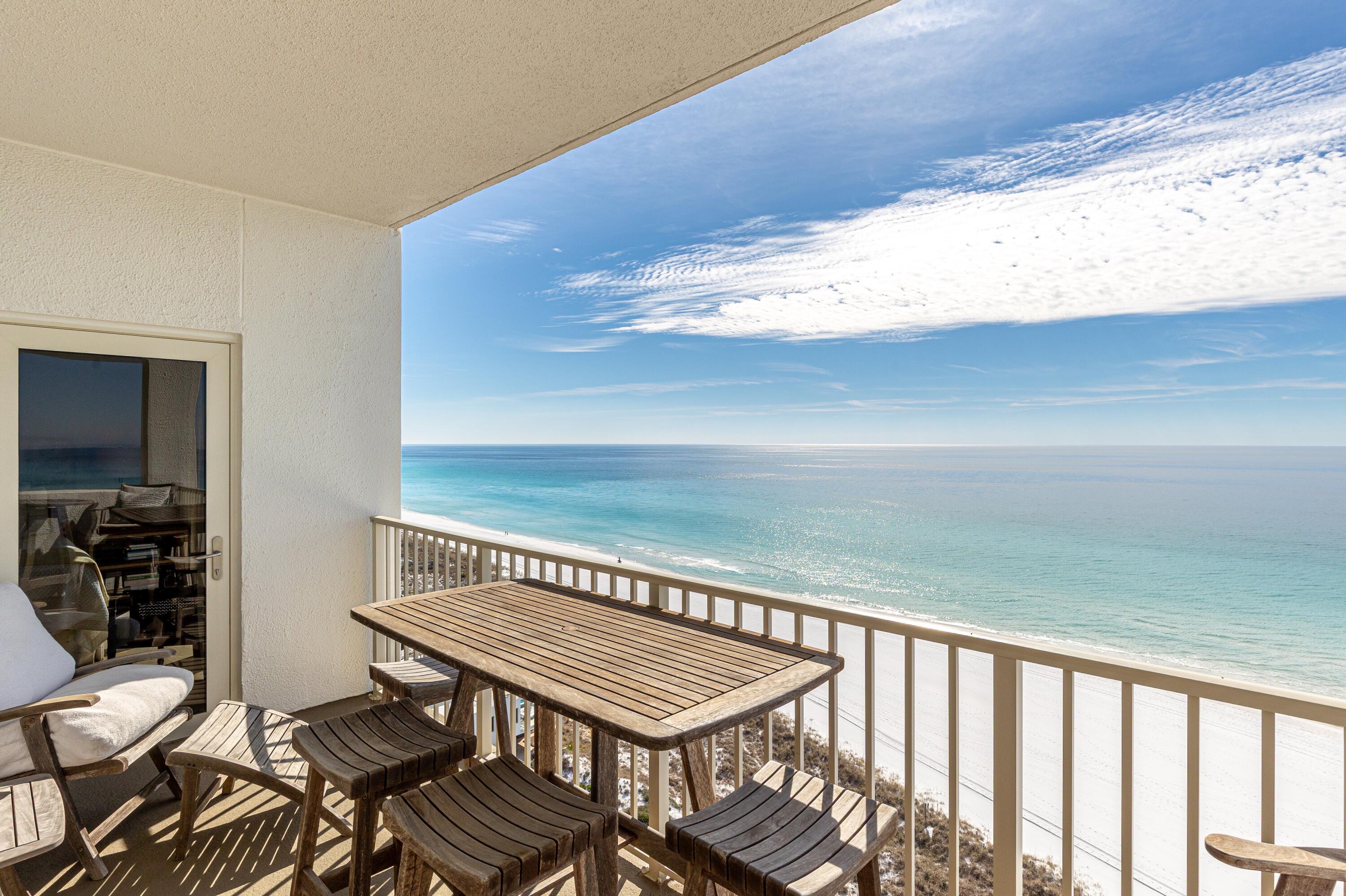 TOPS'L BEACH MANOR - Residential