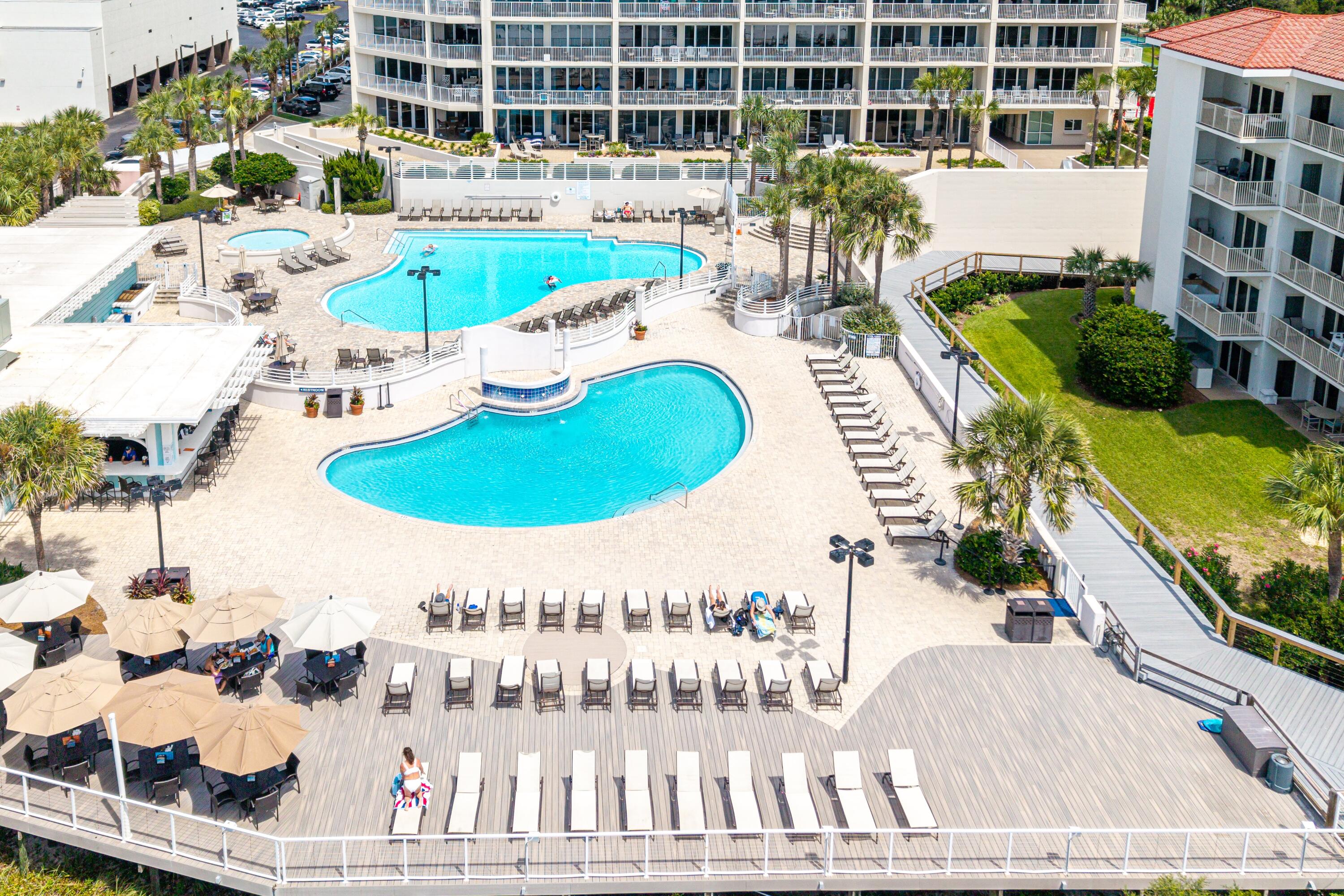 TOPS'L BEACH MANOR - Residential