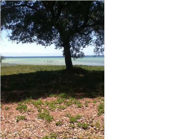 This is a beautiful protected cleared waterfron lot ready to build on in the exclusive gated community of Shalimar Pointe.