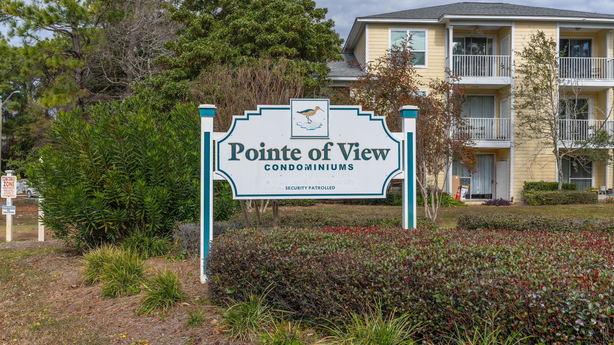 POINTE OF VIEW - Residential