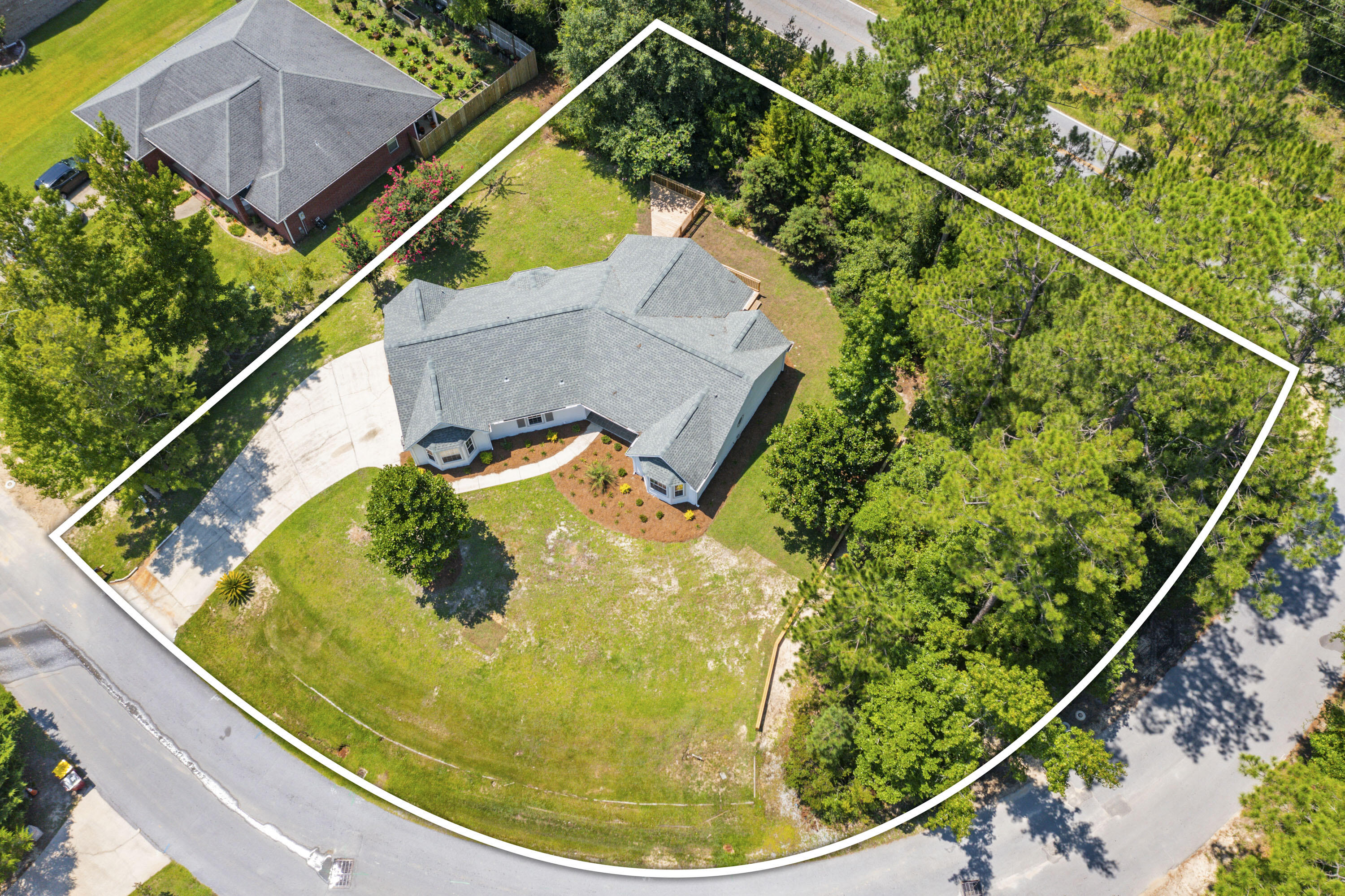 COUNTRY CLUB ESTATES 1 OF CRESTVIEW - Residential