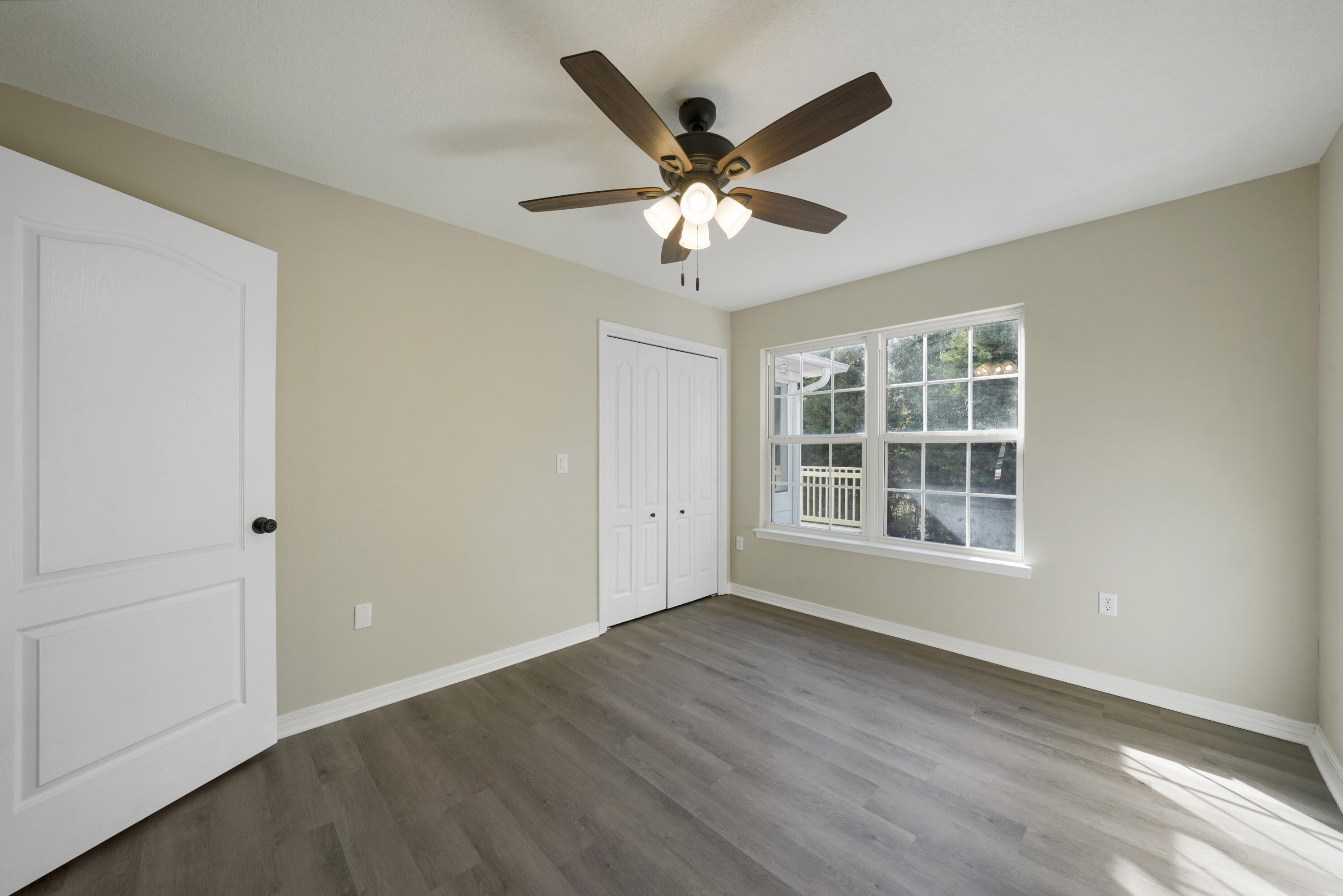 COUNTRY CLUB ESTATES 1 OF CRESTVIEW - Residential