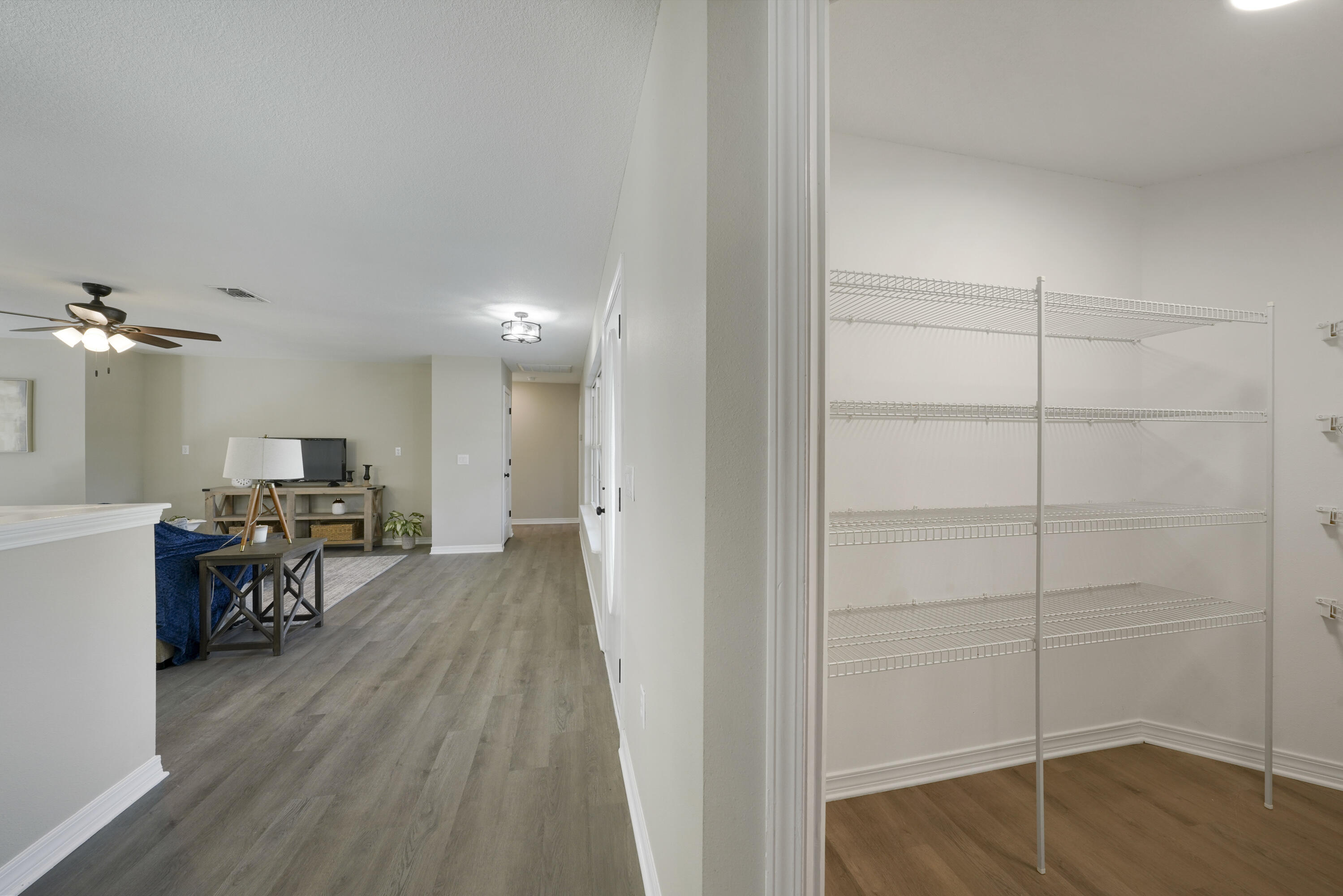 COUNTRY CLUB ESTATES 1 OF CRESTVIEW - Residential