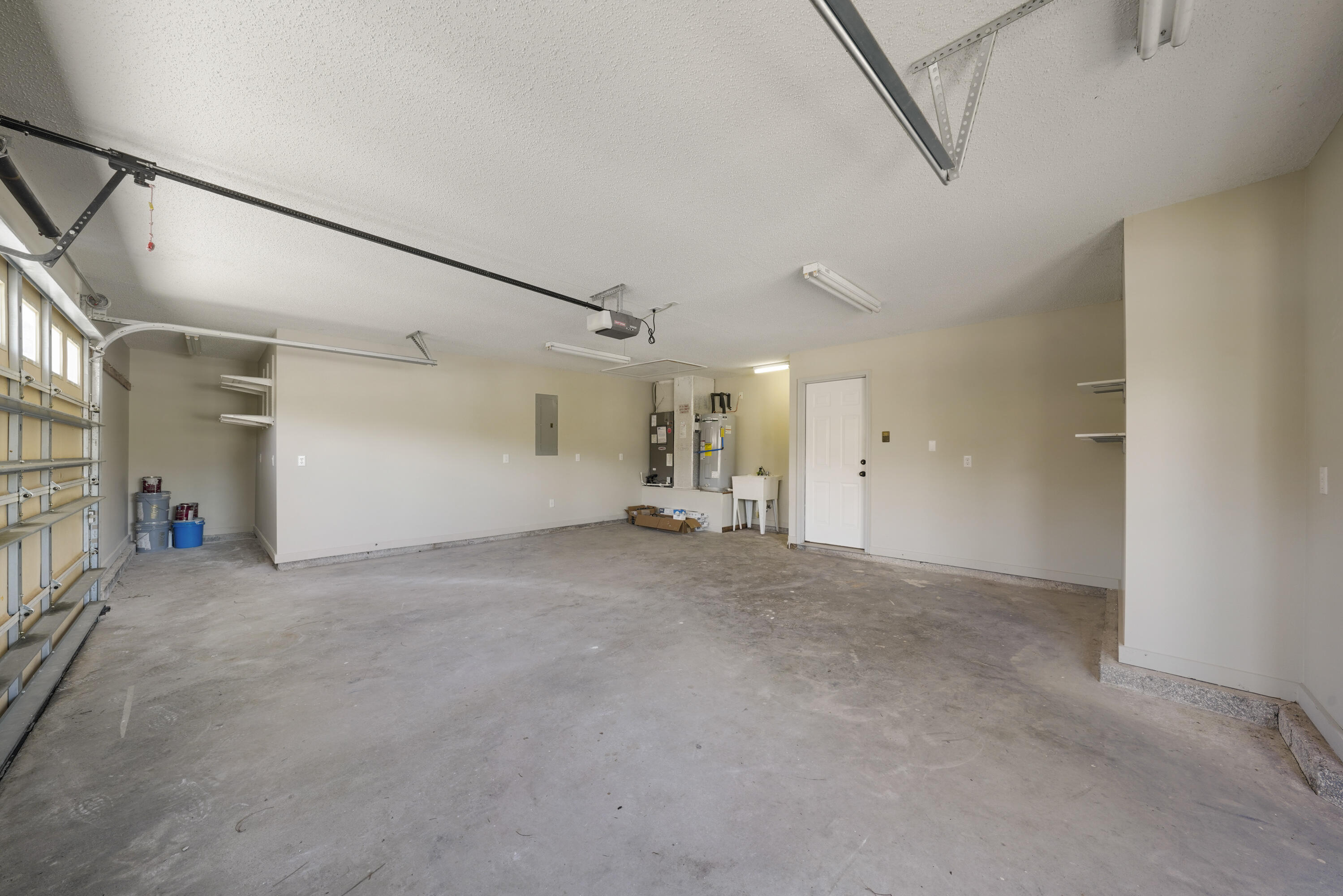 COUNTRY CLUB ESTATES 1 OF CRESTVIEW - Residential