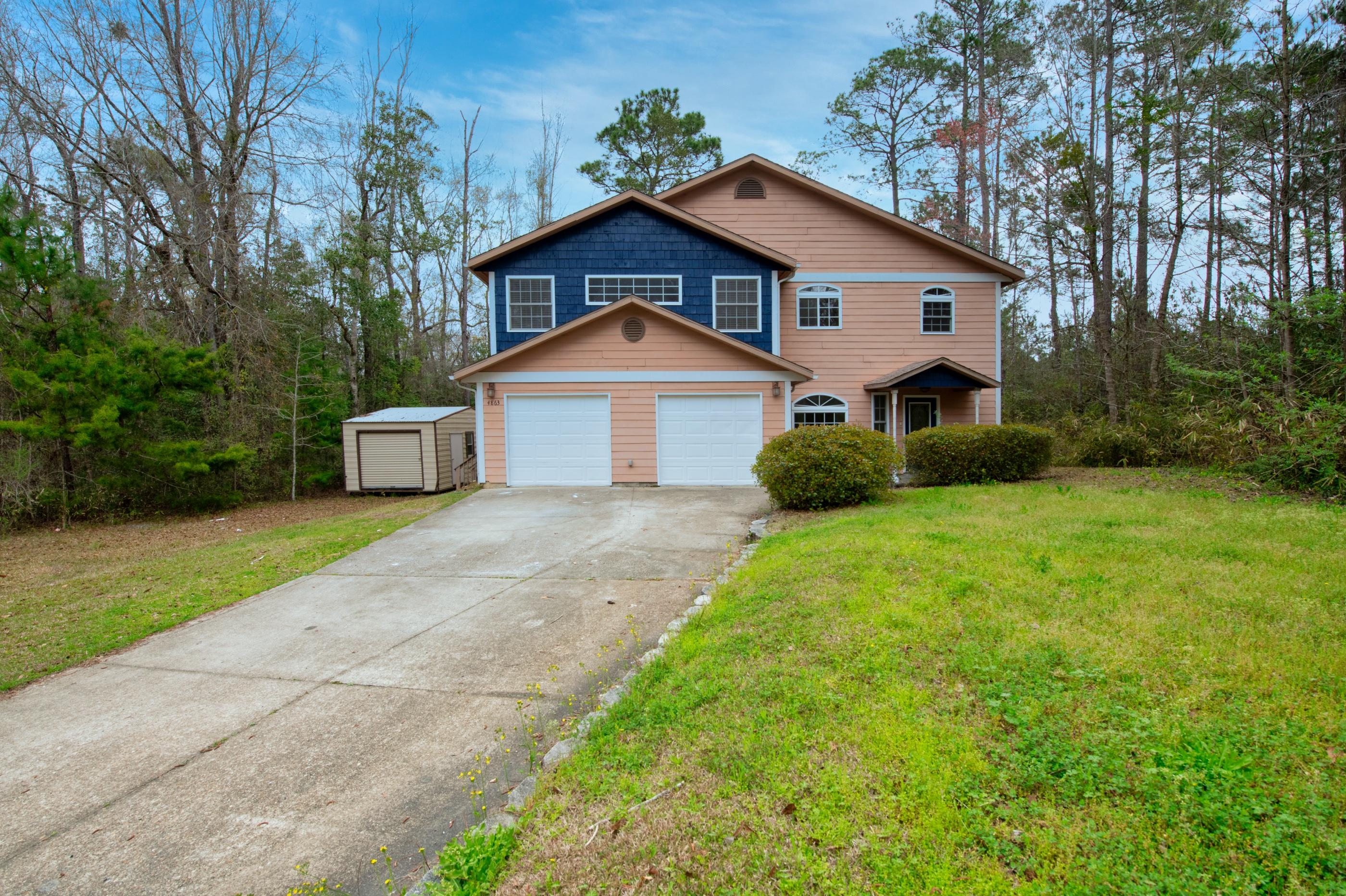 COUNTRY CLUB ESTATES 1 OF CRESTVIEW - Residential