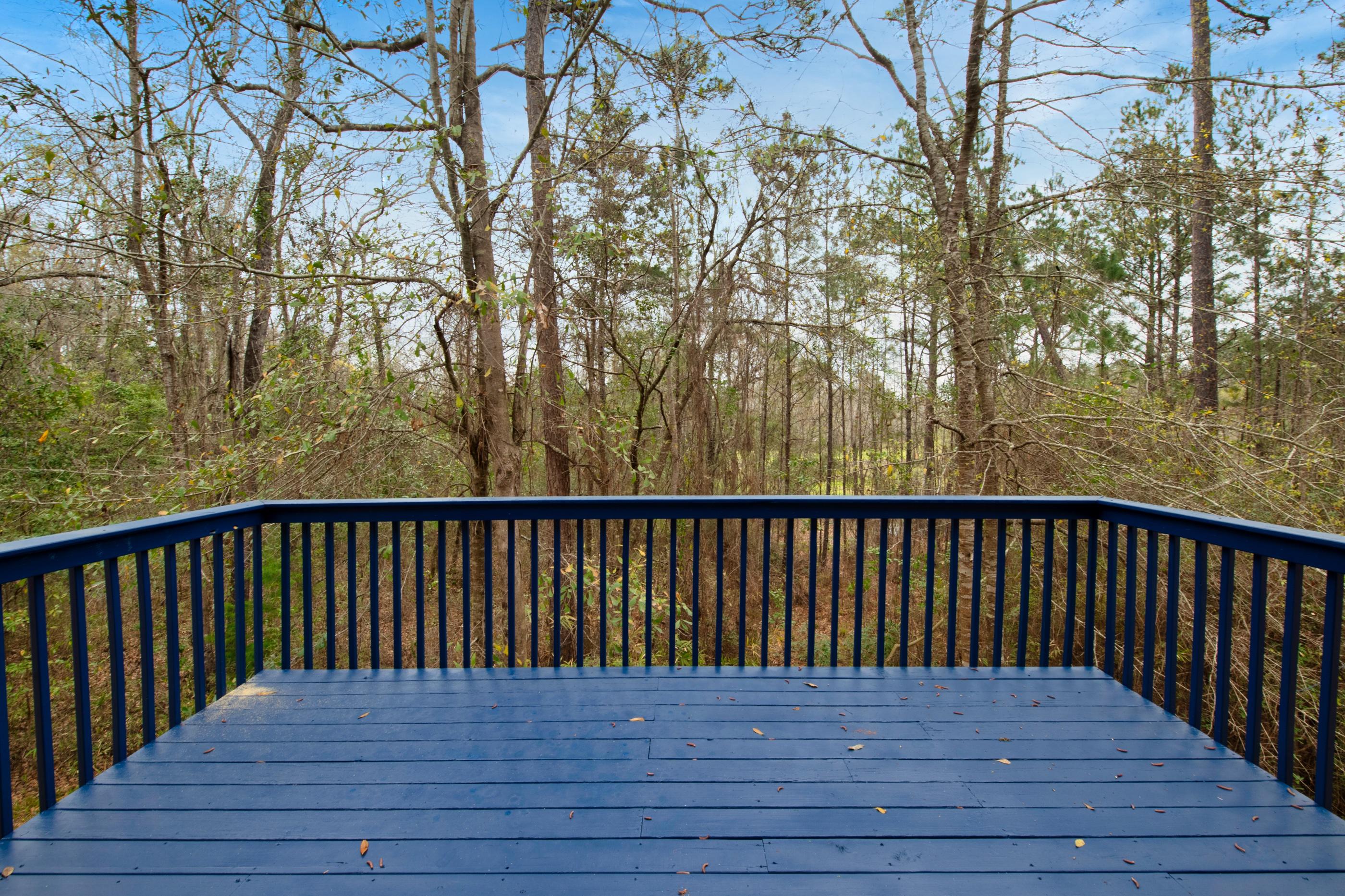 COUNTRY CLUB ESTATES 1 OF CRESTVIEW - Residential