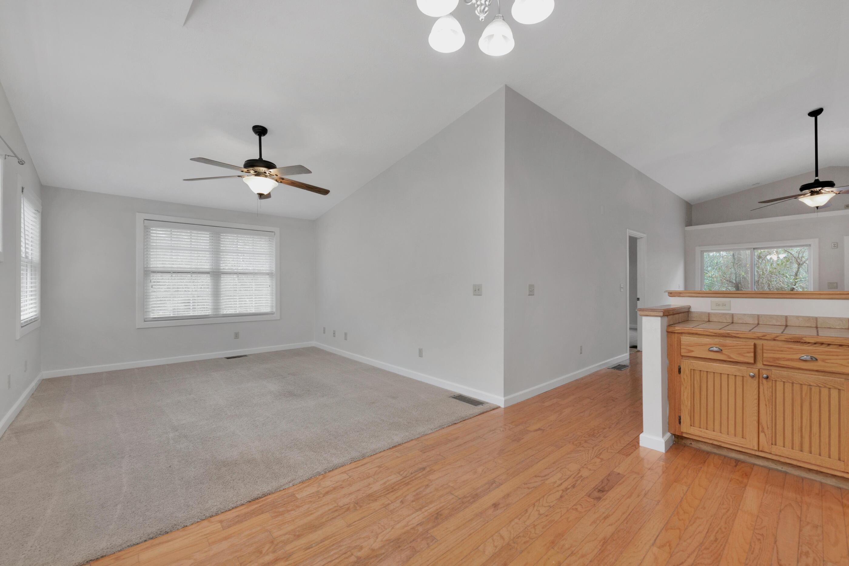 COUNTRY CLUB ESTATES 1 OF CRESTVIEW - Residential