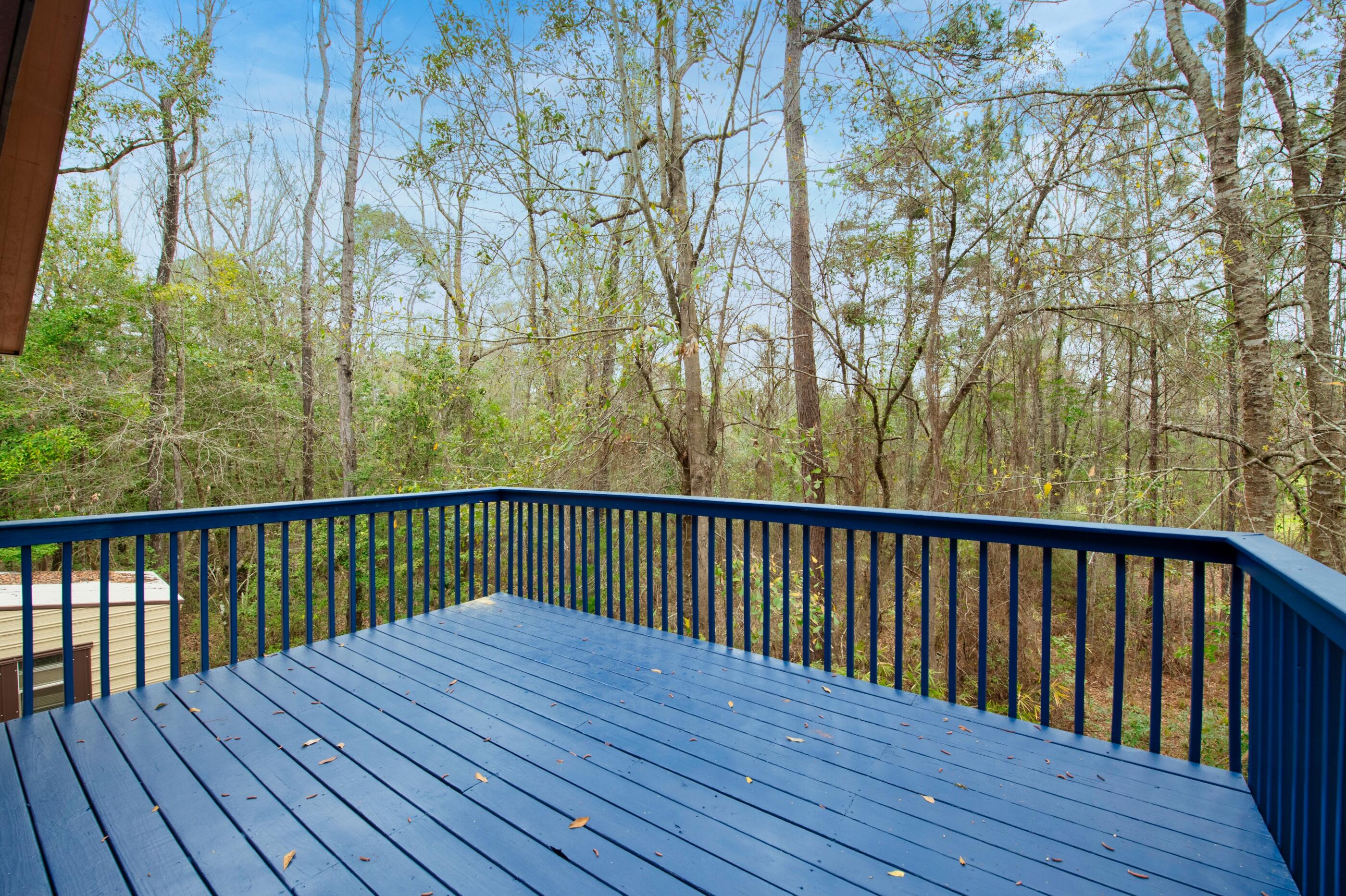 COUNTRY CLUB ESTATES 1 OF CRESTVIEW - Residential