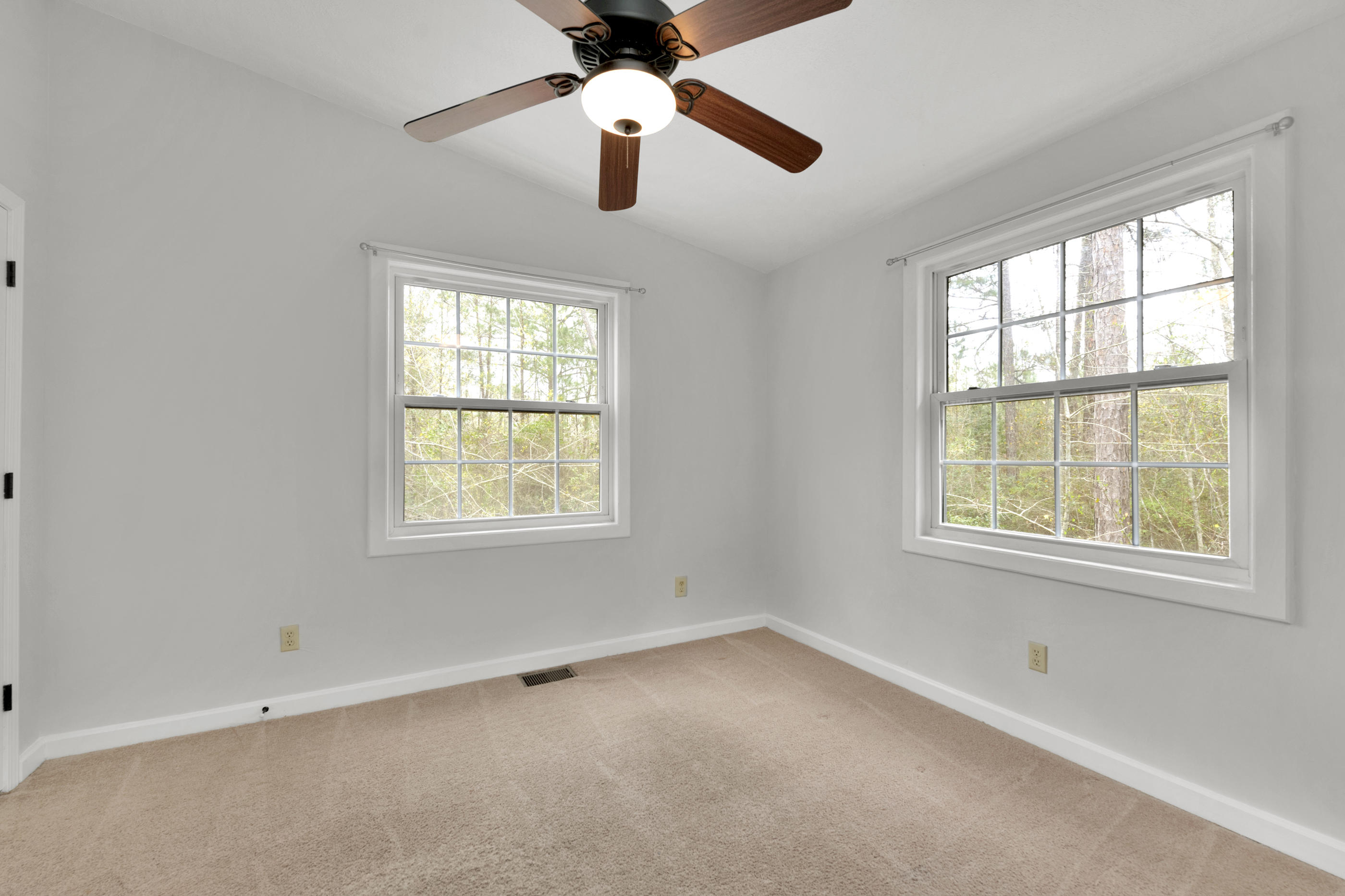 COUNTRY CLUB ESTATES 1 OF CRESTVIEW - Residential