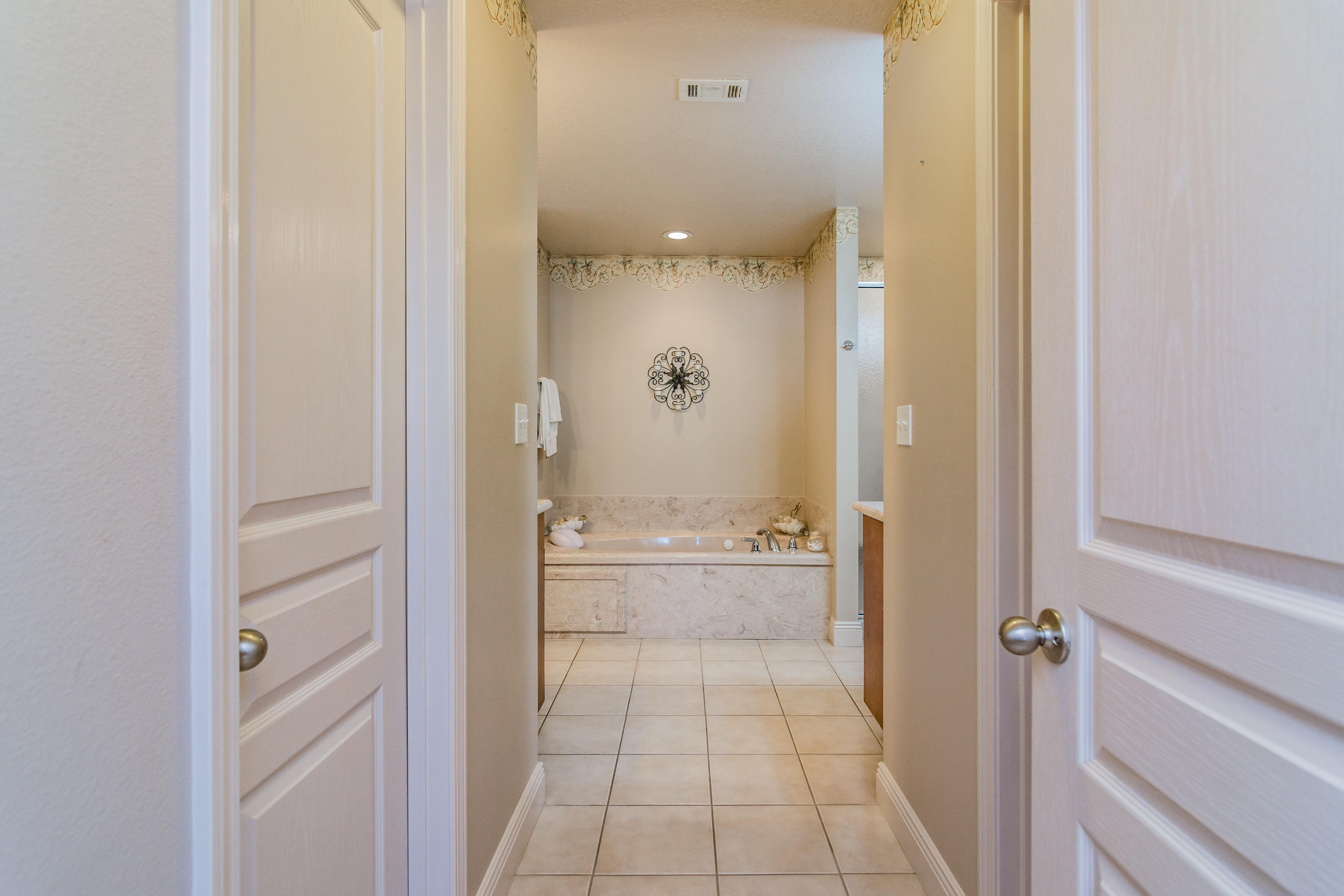 HERITAGE HILLS UNIT 1 - Residential