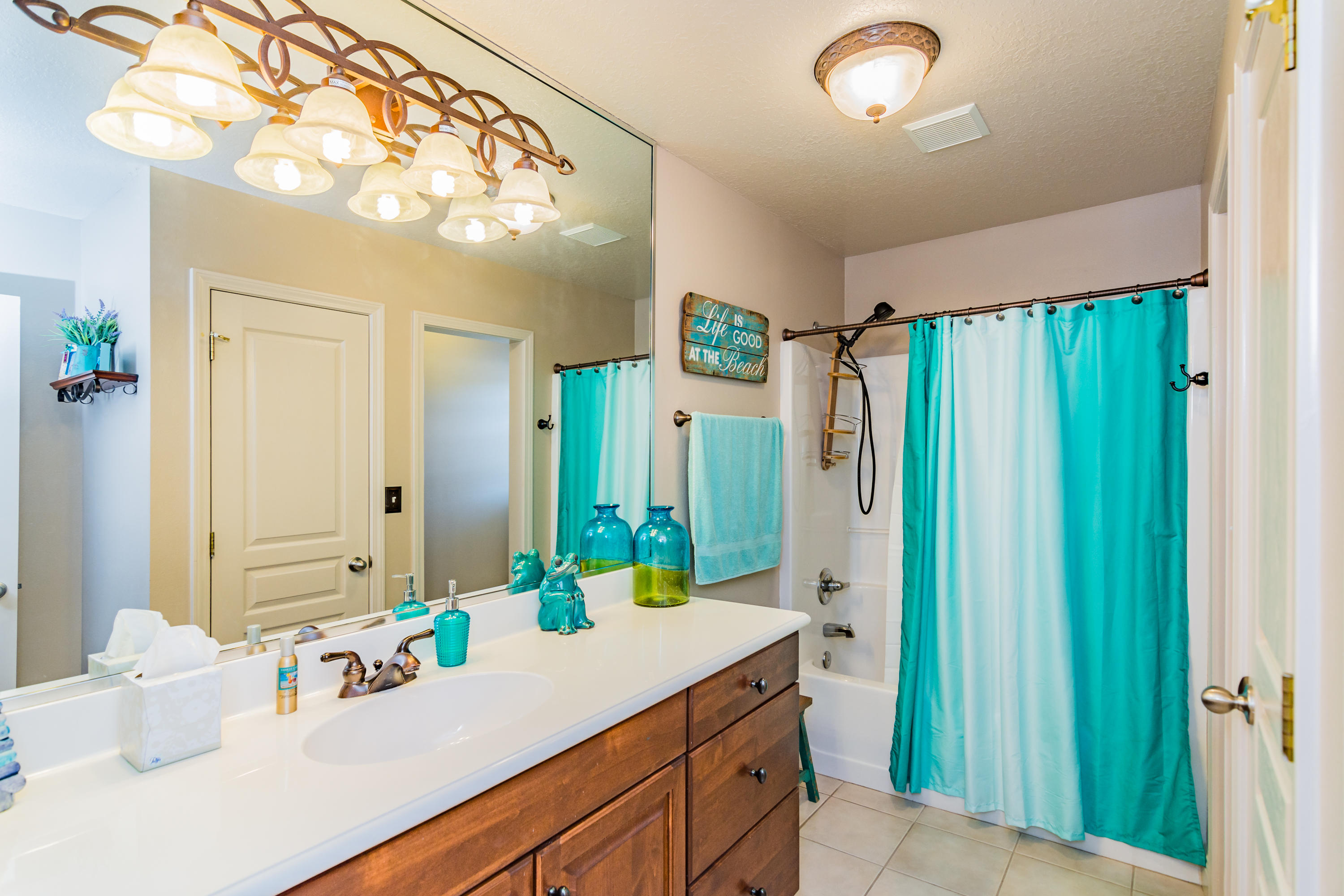 HERITAGE HILLS UNIT 1 - Residential