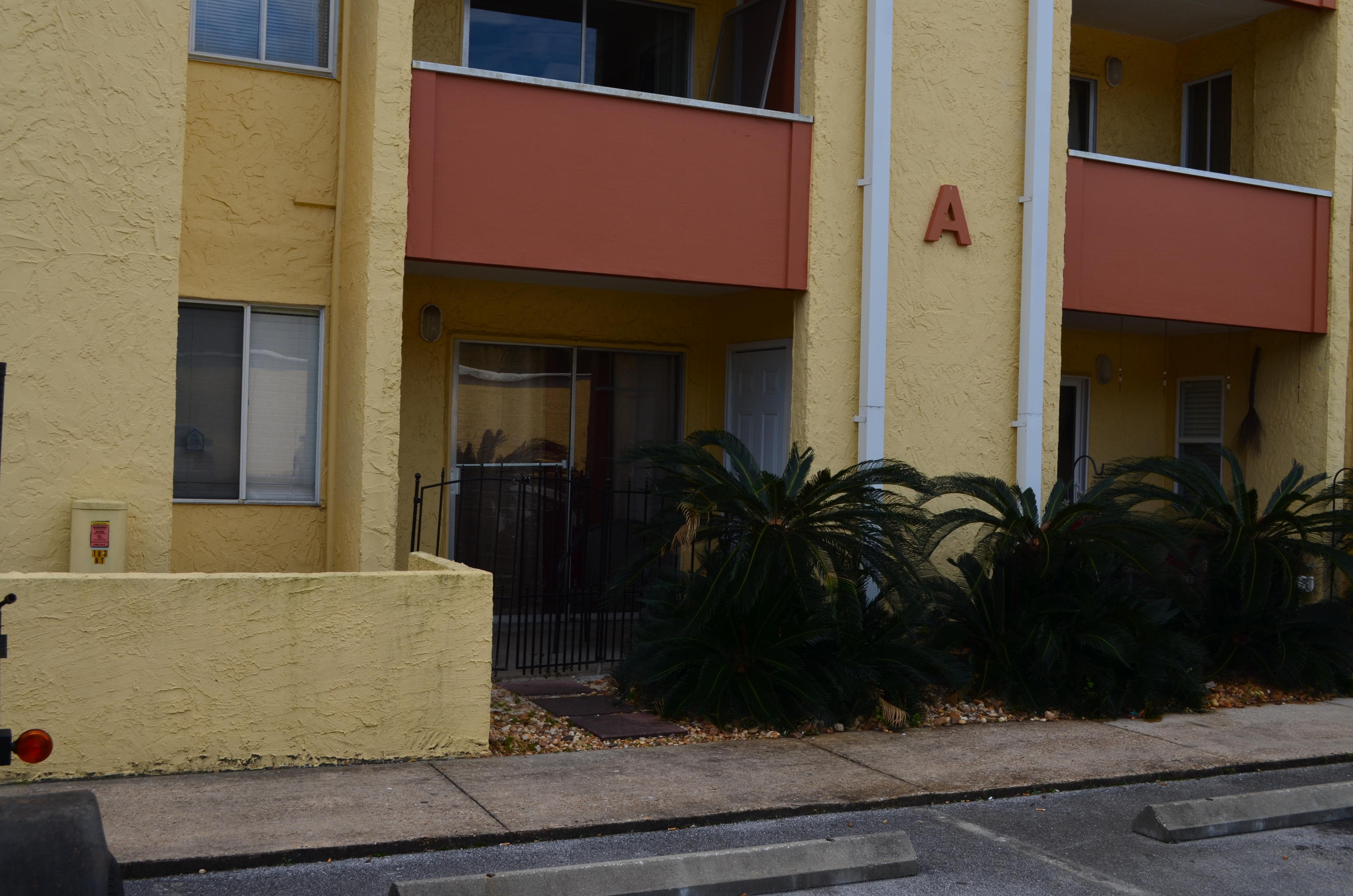 CEDARS CONDO - Residential Lease