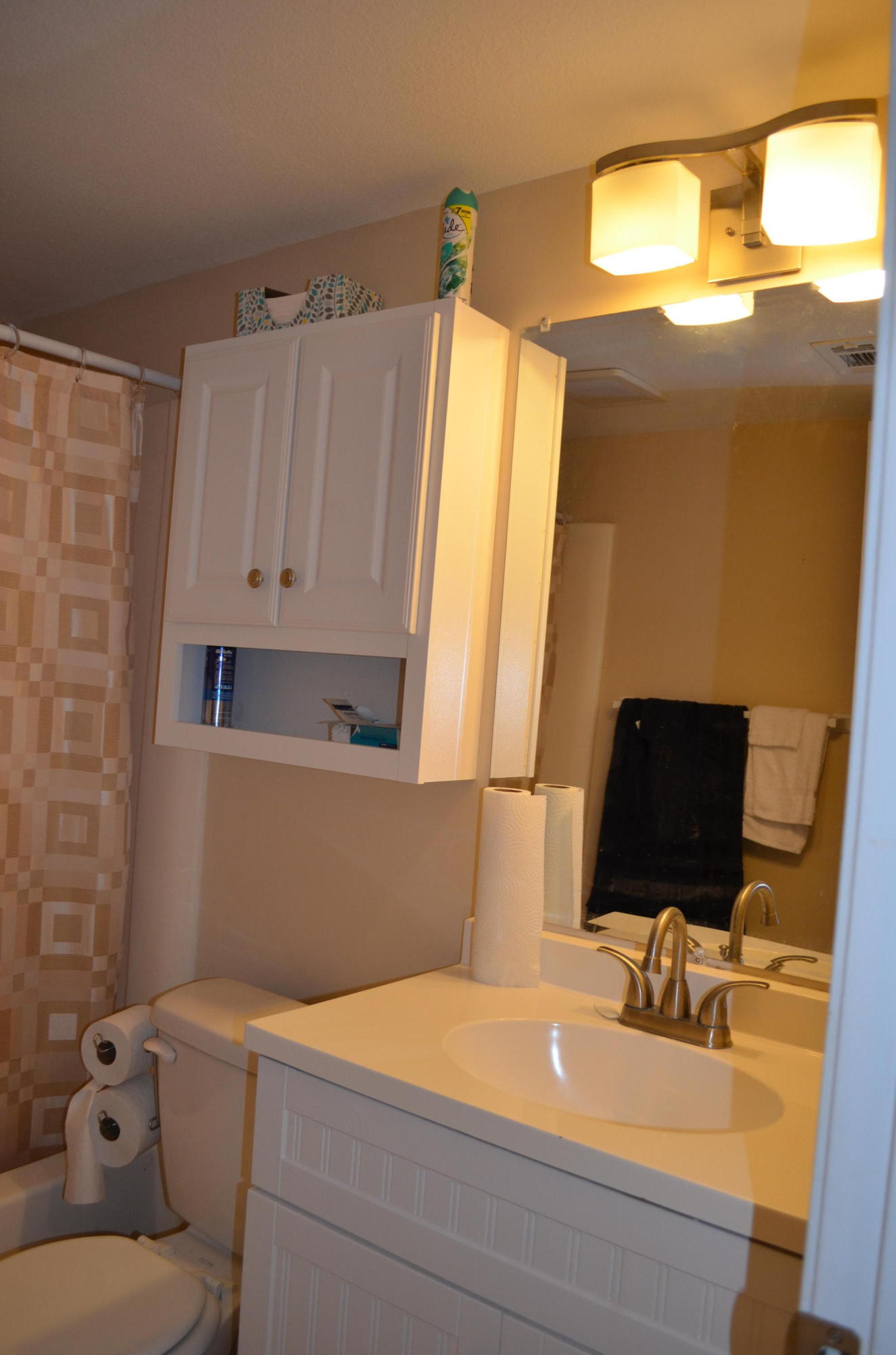 CEDARS CONDO - Residential Lease