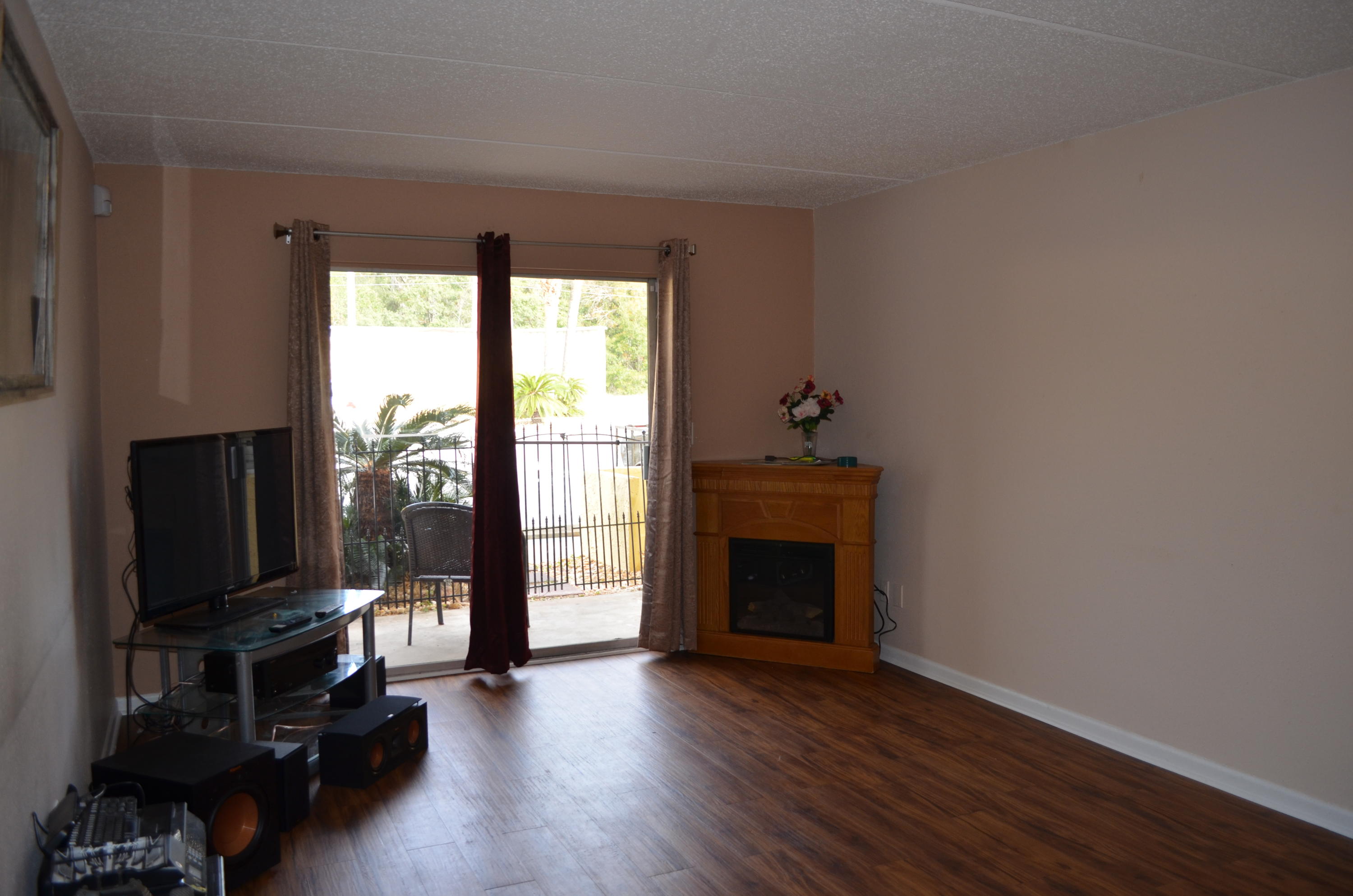CEDARS CONDO - Residential Lease