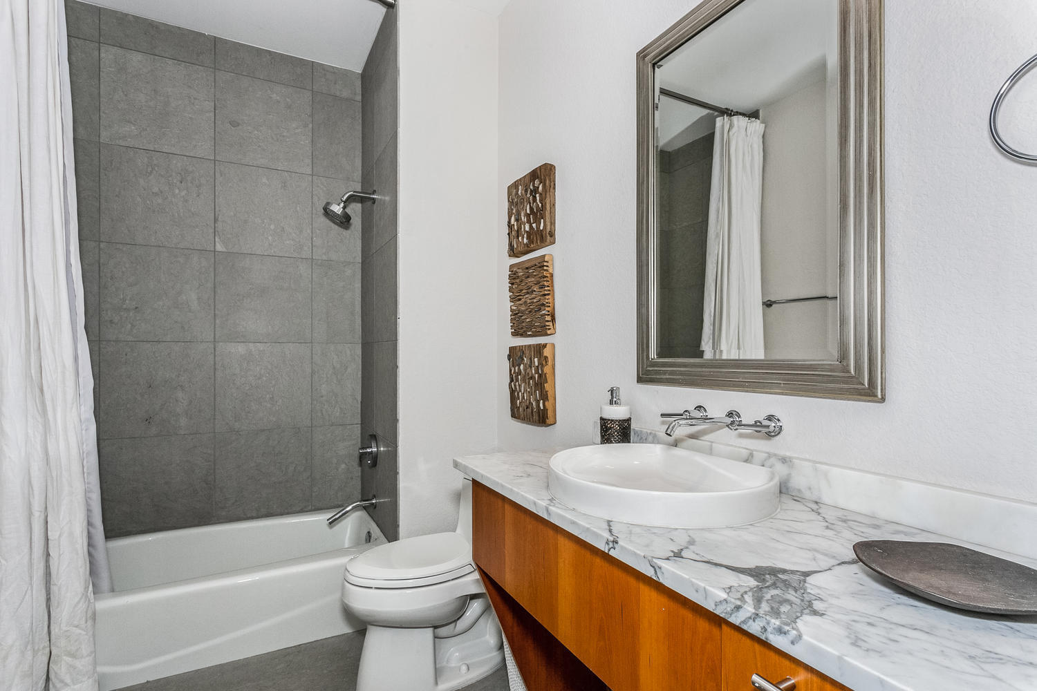 BEACH CLUB CONDO THE - Residential