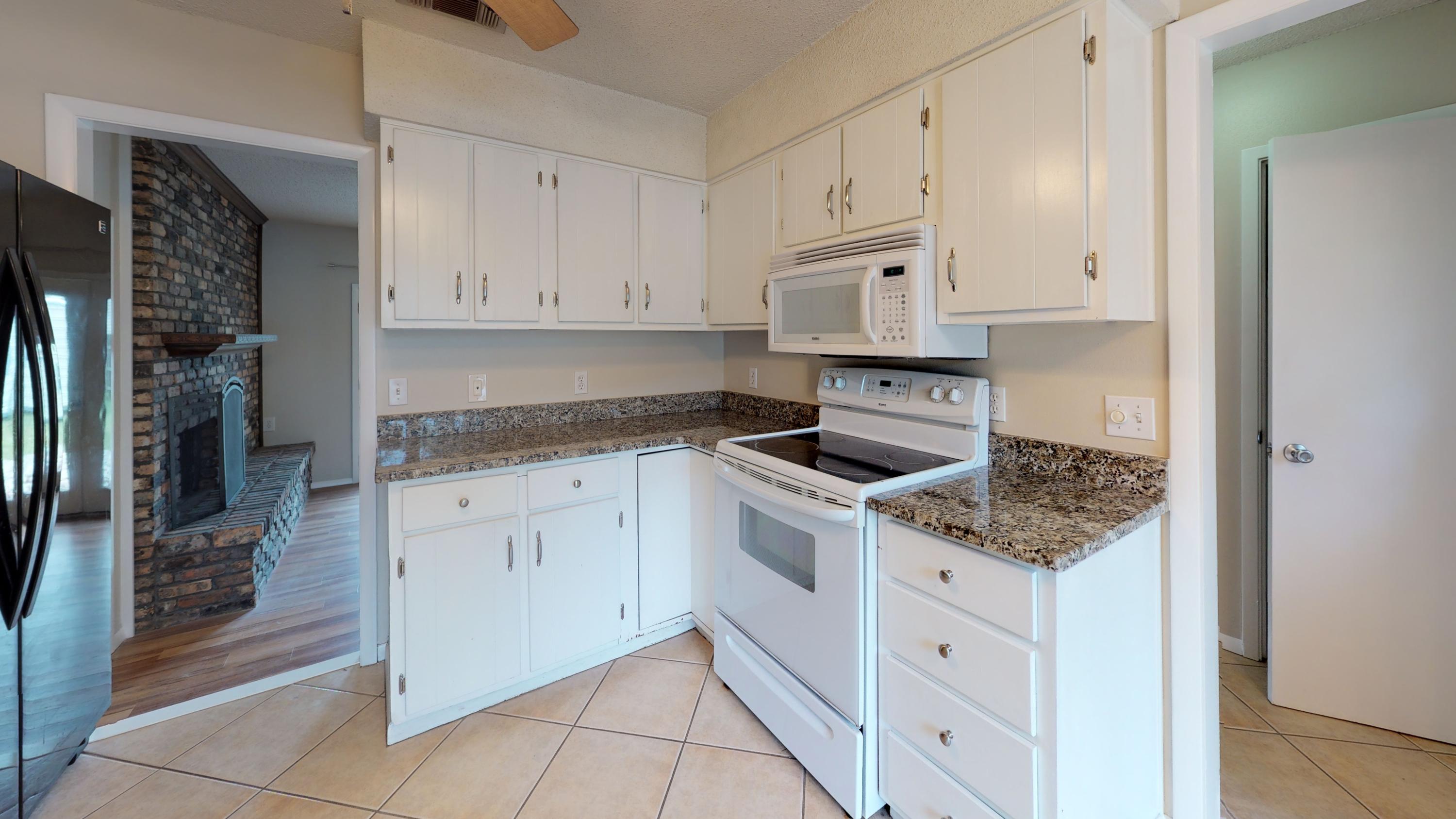 PINE MEADOWS - Residential