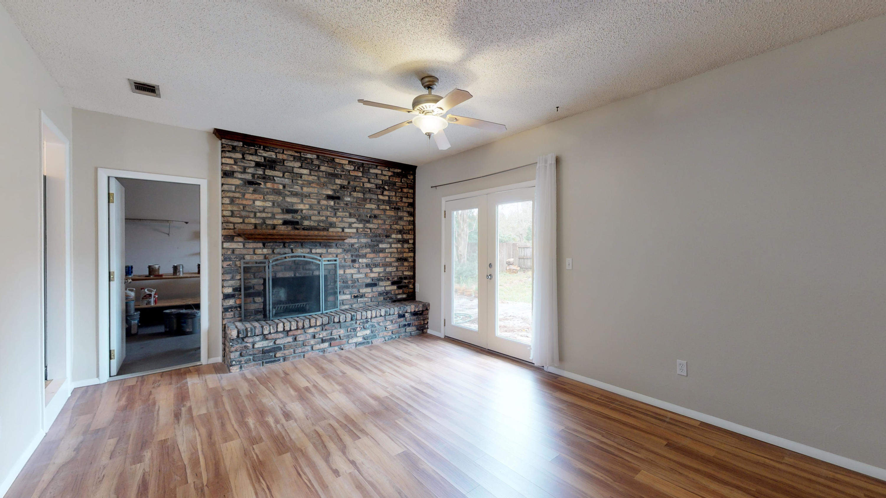 PINE MEADOWS - Residential