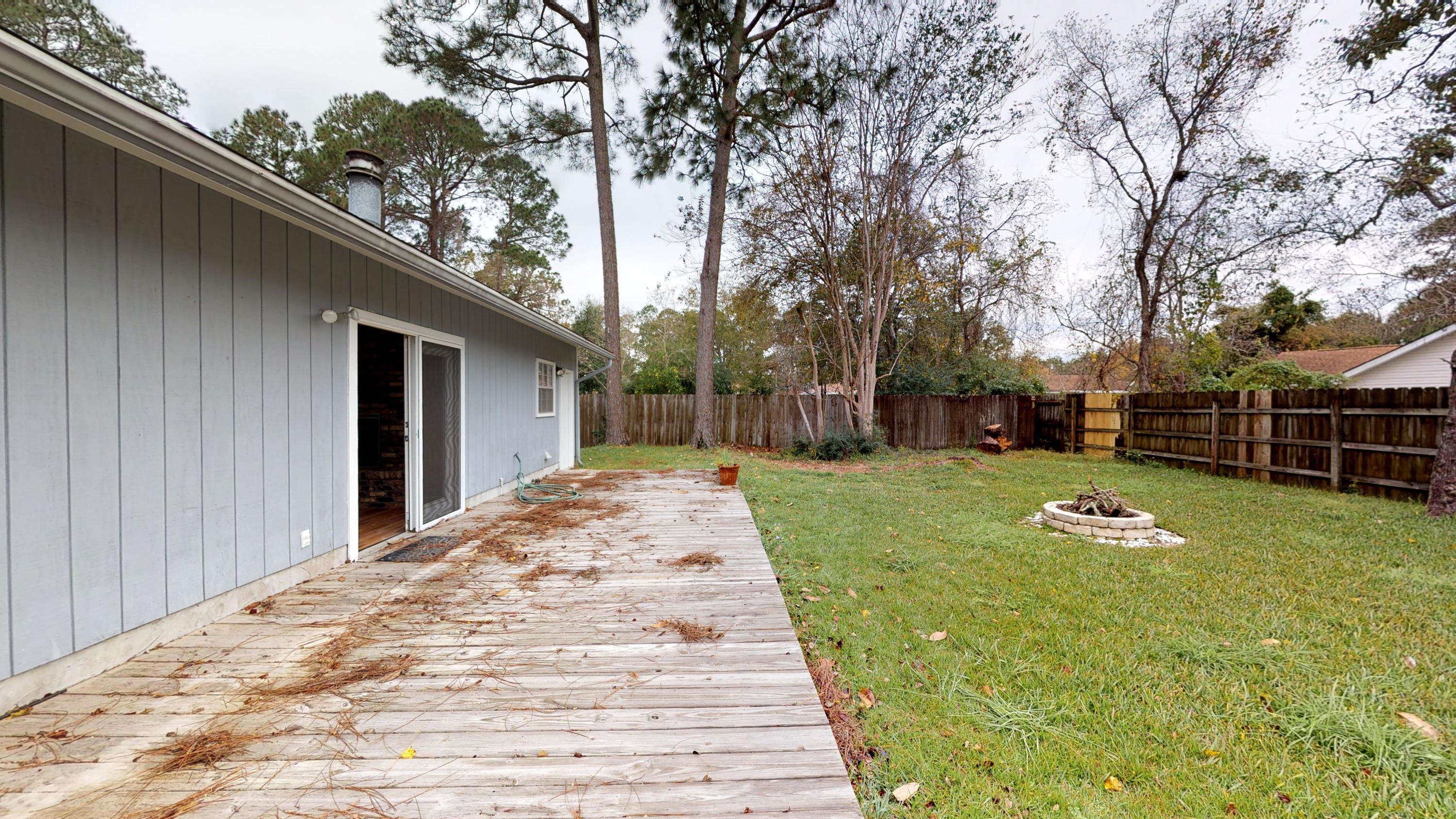 PINE MEADOWS - Residential