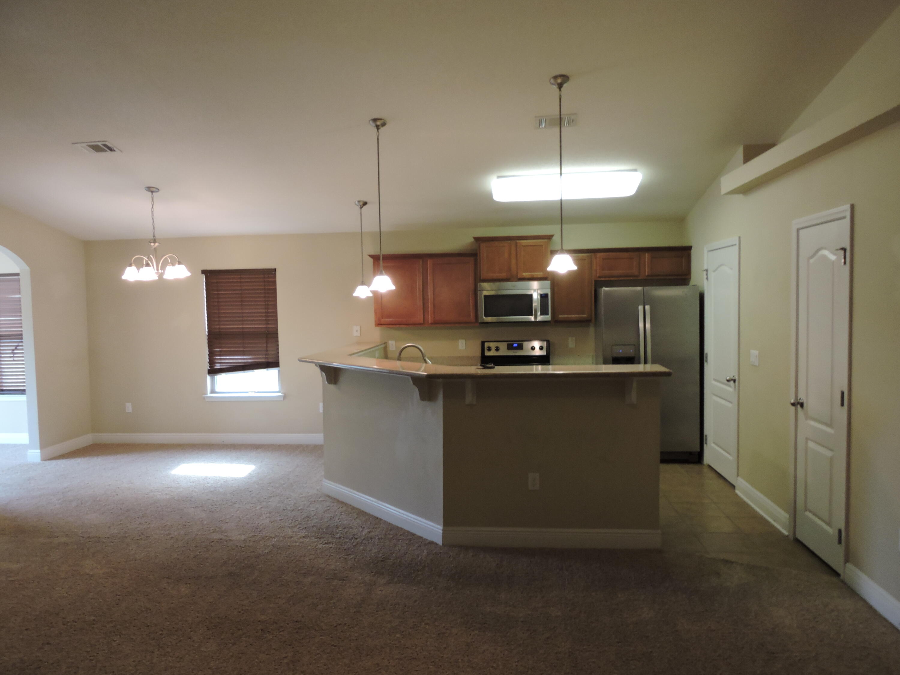 DUGGAN POND ESTATES - Residential Lease