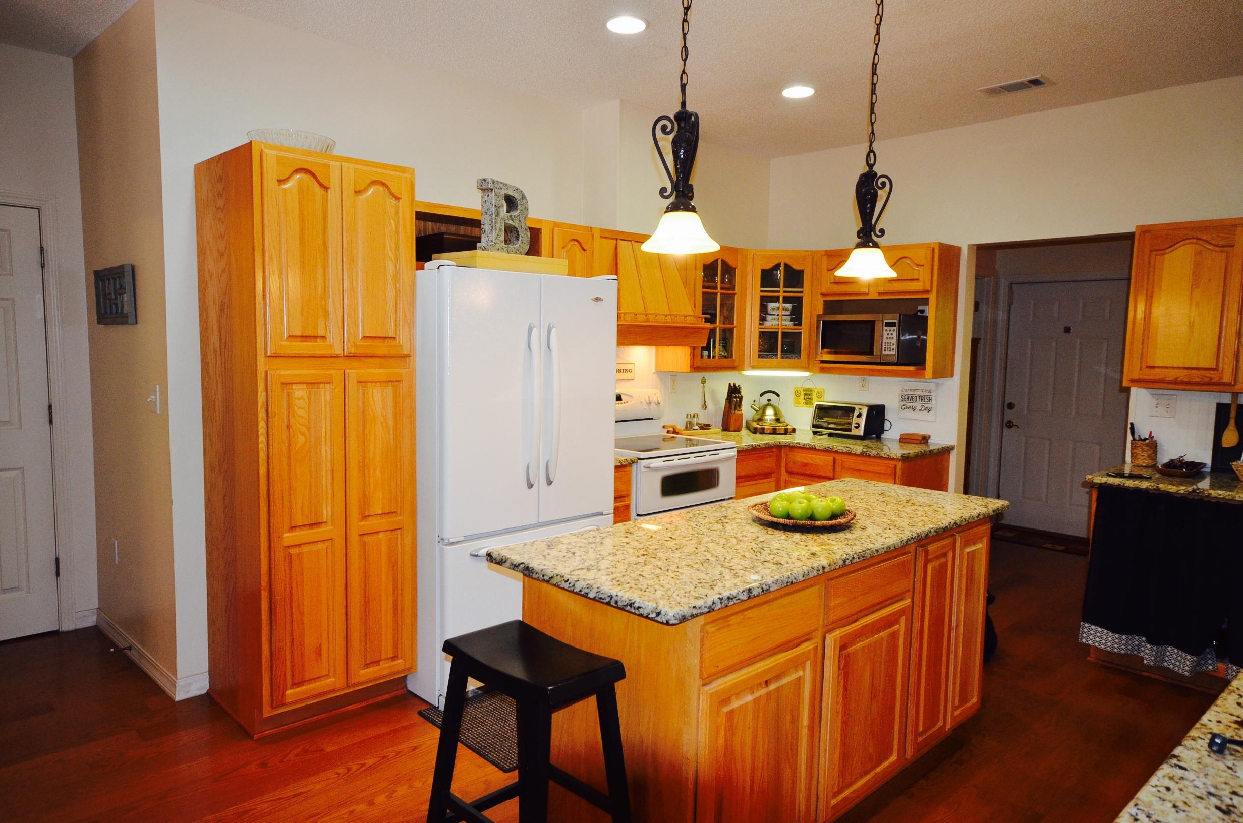 KENNEDY LAKES 1ST ADDN - Residential