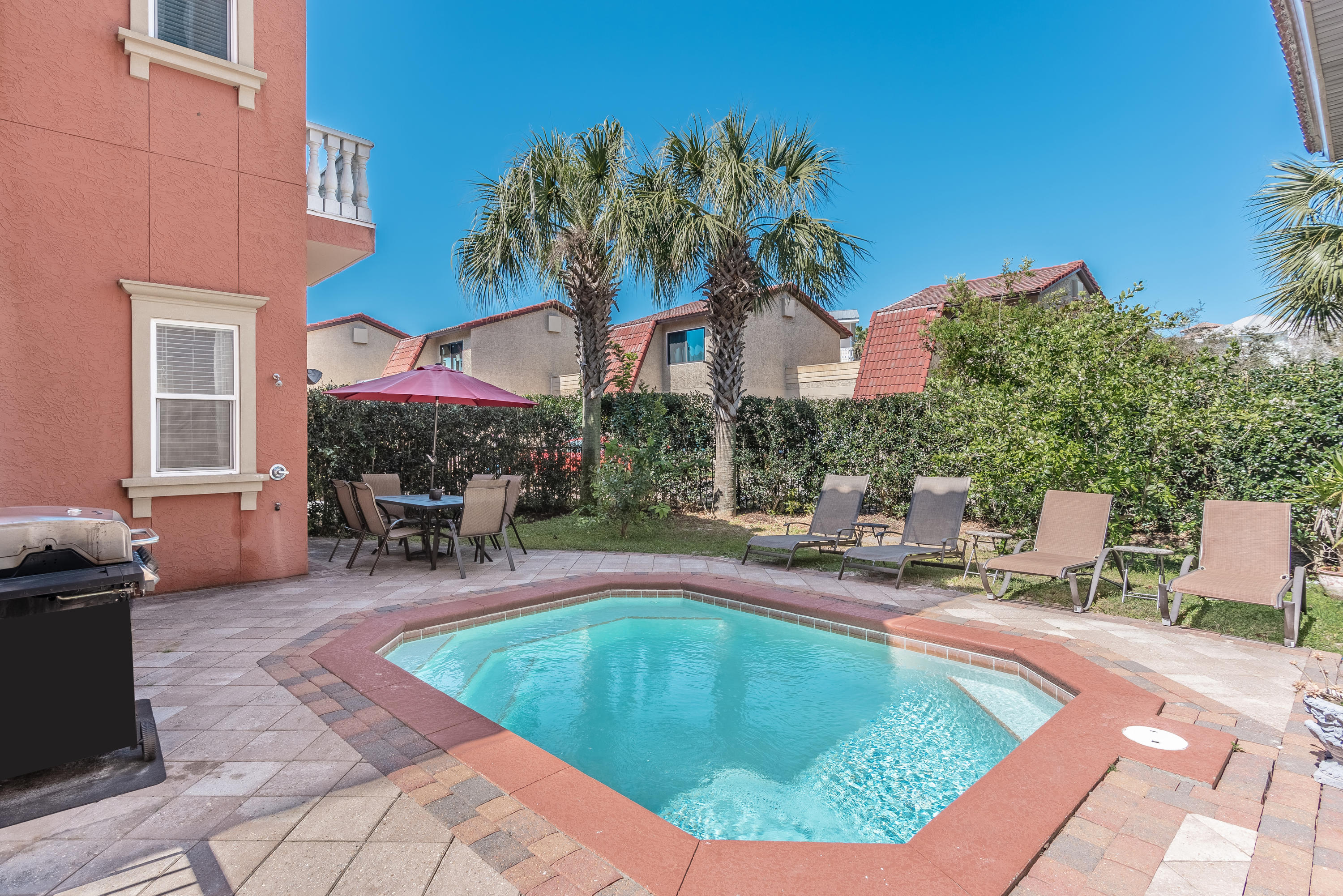 PALMEIRA VILLAS - Residential