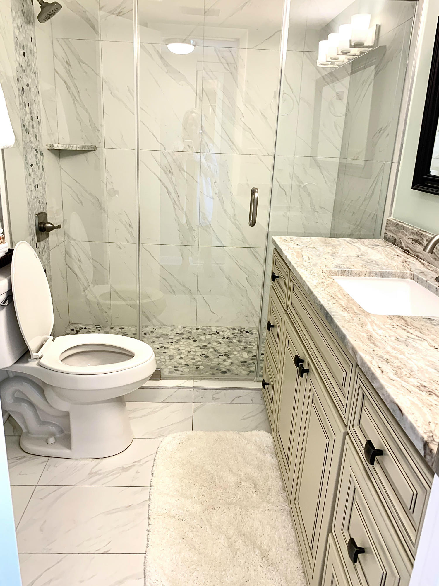 EMERALD TOWERS CONDO - Residential
