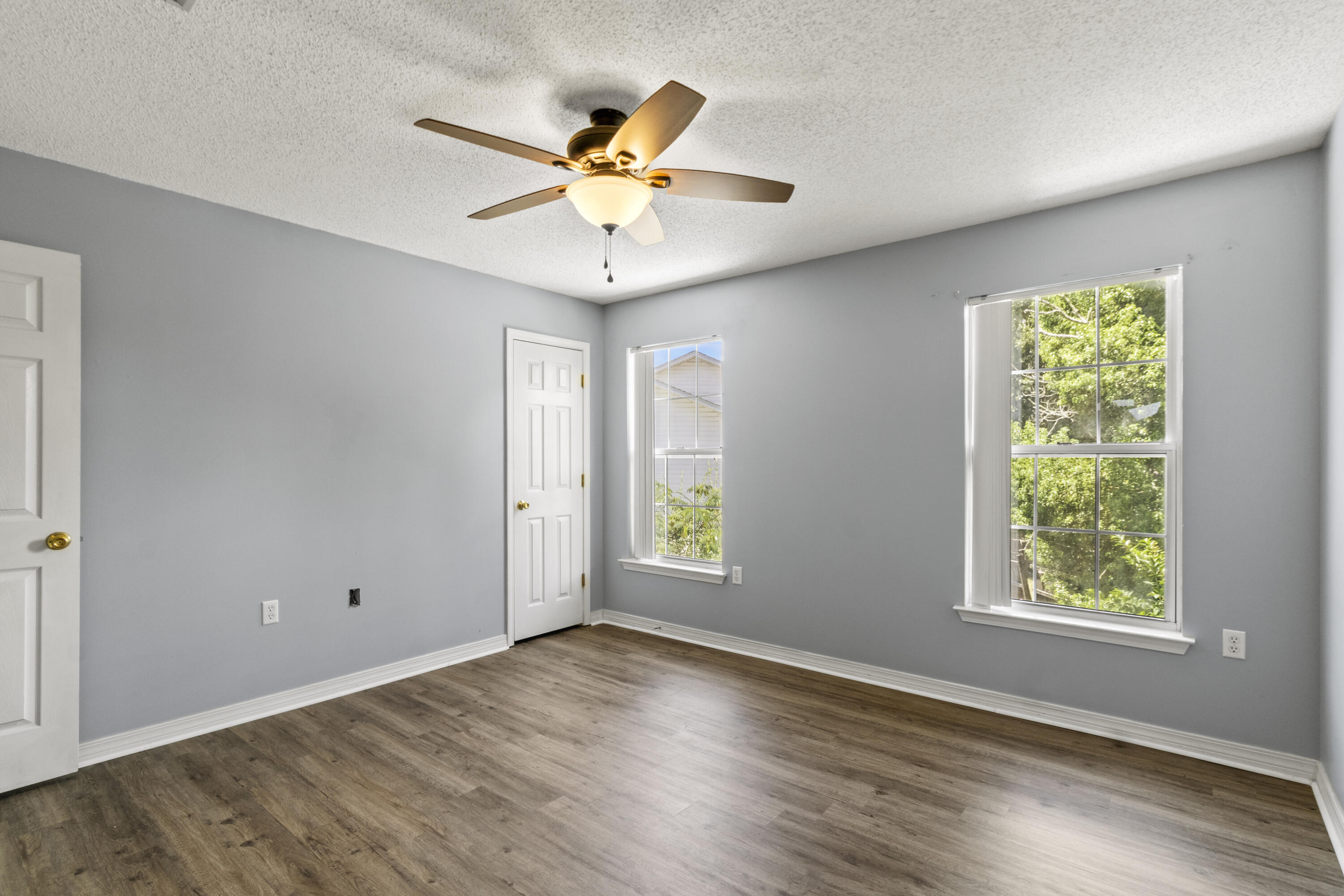 OAK PARK ESTATES - Residential