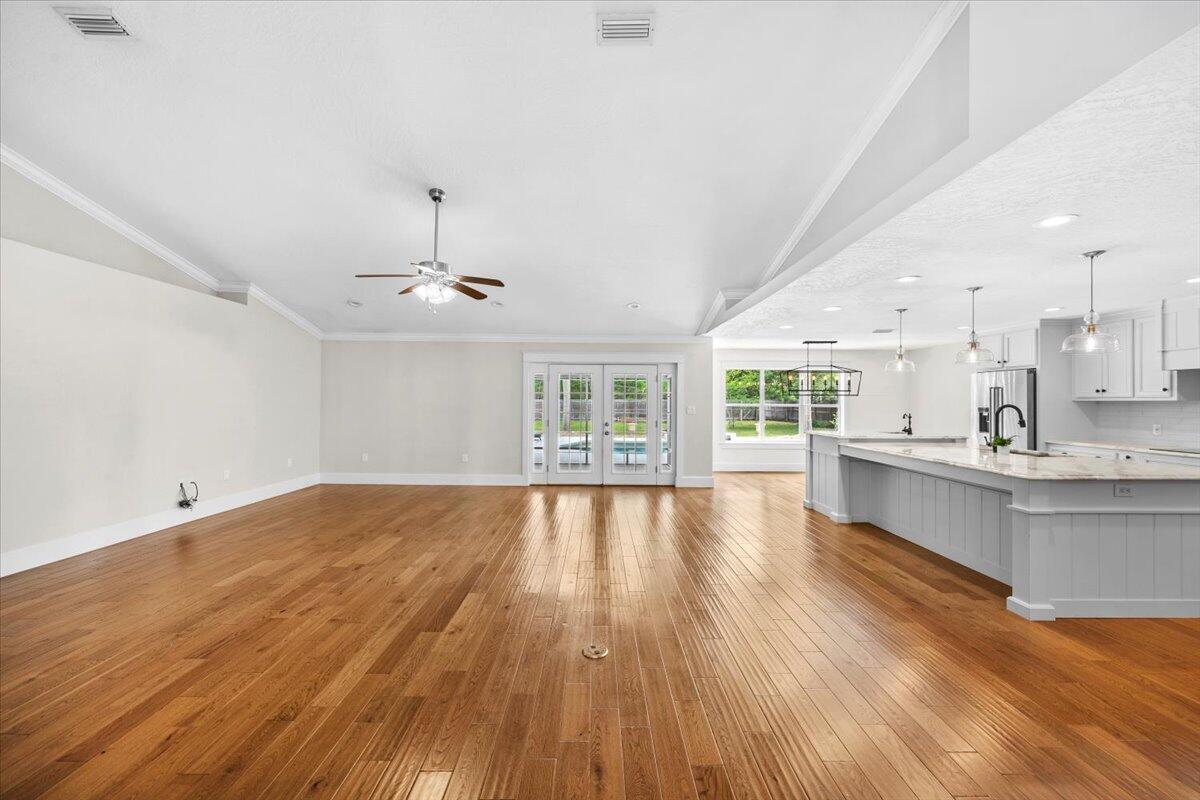 HOLLEY BY THE SEA - Residential