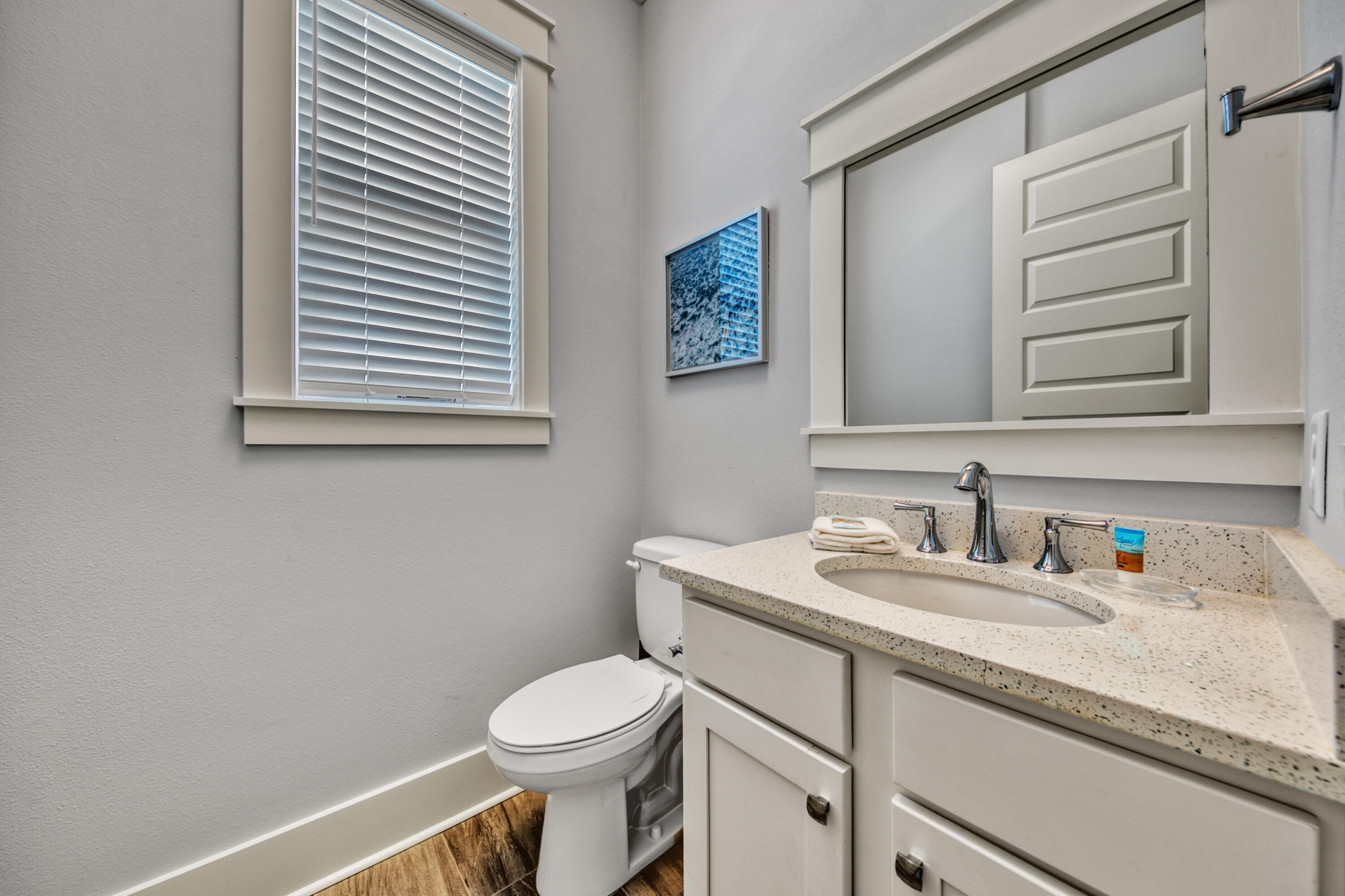 HIDDEN PALMS - Residential