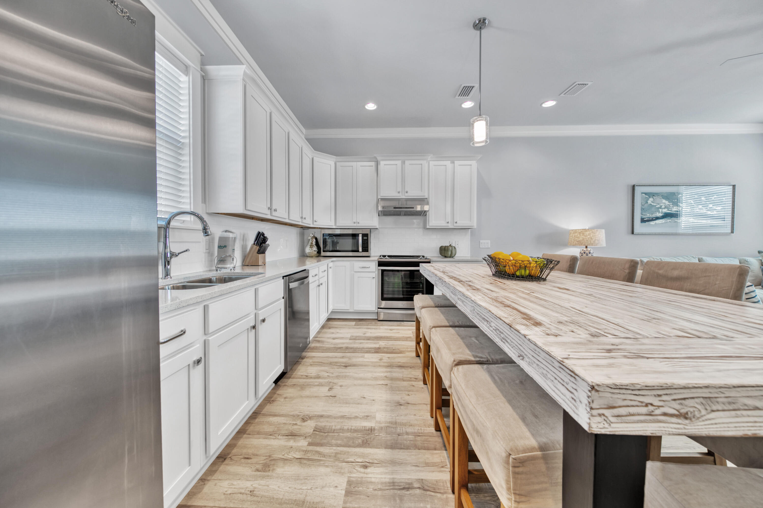 HIDDEN PALMS - Residential