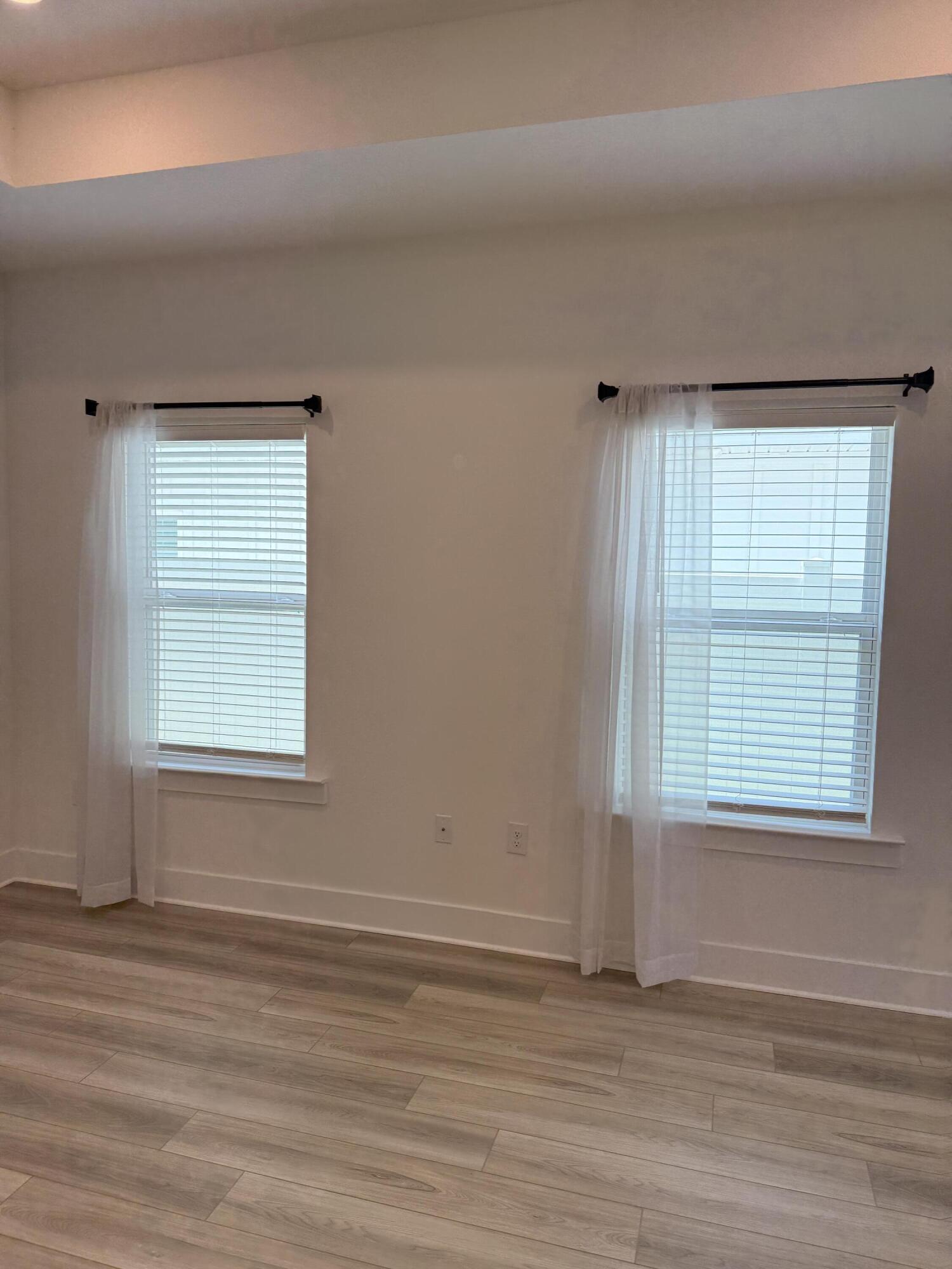 MAGNOLIA CREEK PHASE 1 - Residential Lease