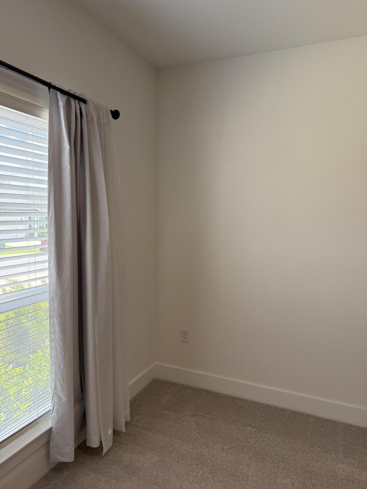 MAGNOLIA CREEK PHASE 1 - Residential Lease