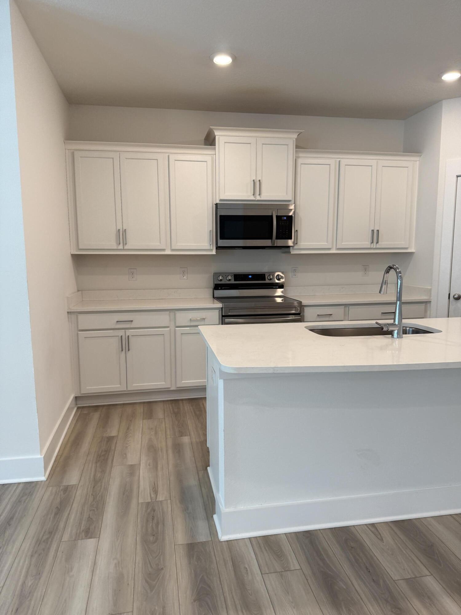 MAGNOLIA CREEK PHASE 1 - Residential Lease