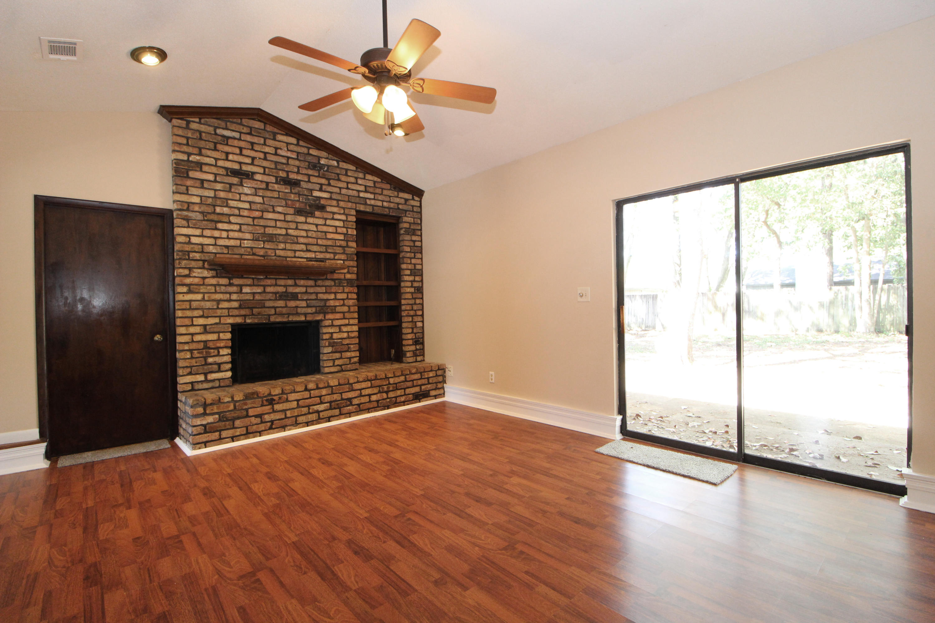 PINE MEADOWS - Residential
