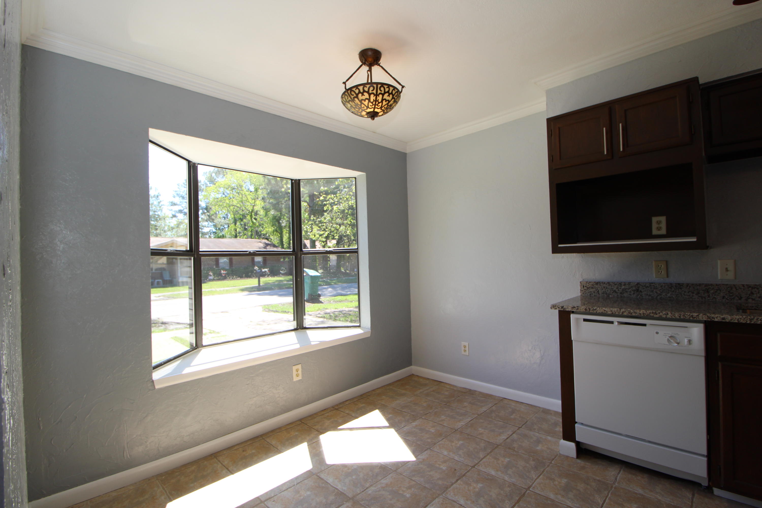 PINE MEADOWS - Residential