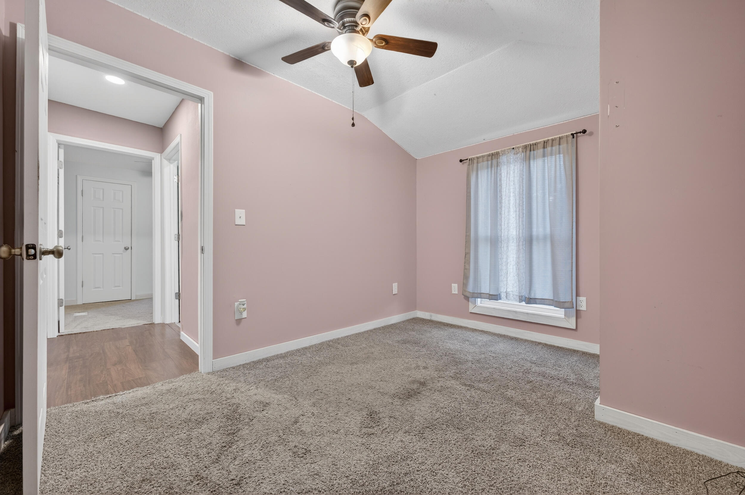 Kings Lake Road - Residential