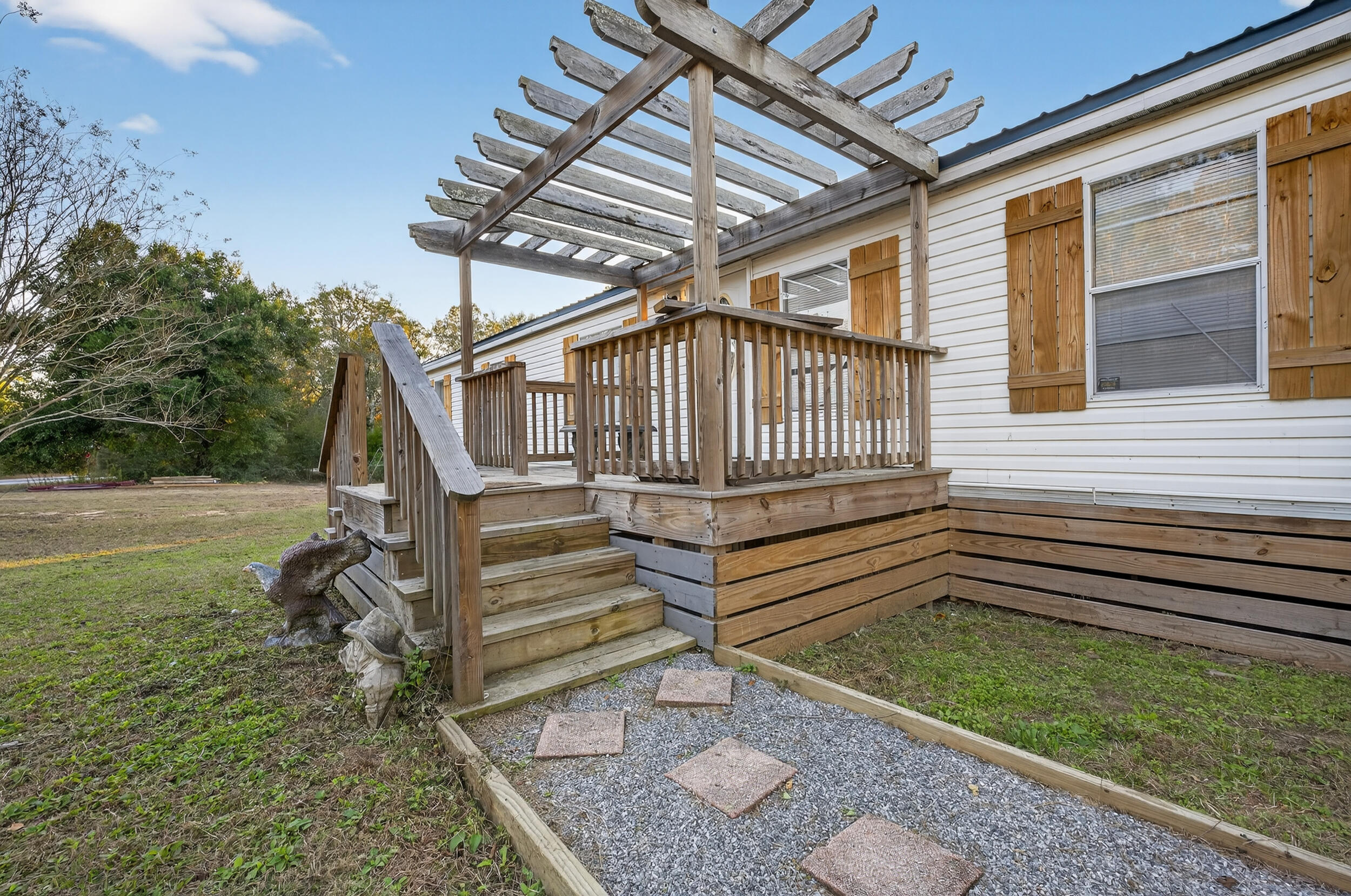 Kings Lake Road - Residential