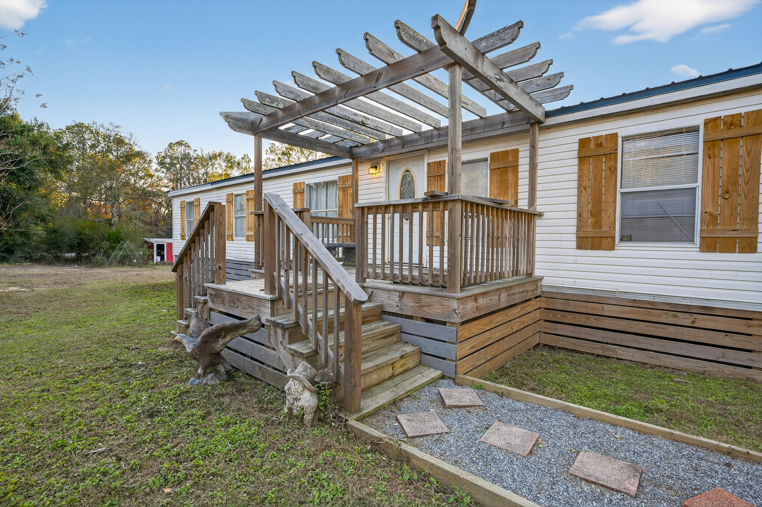 Kings Lake Road - Residential