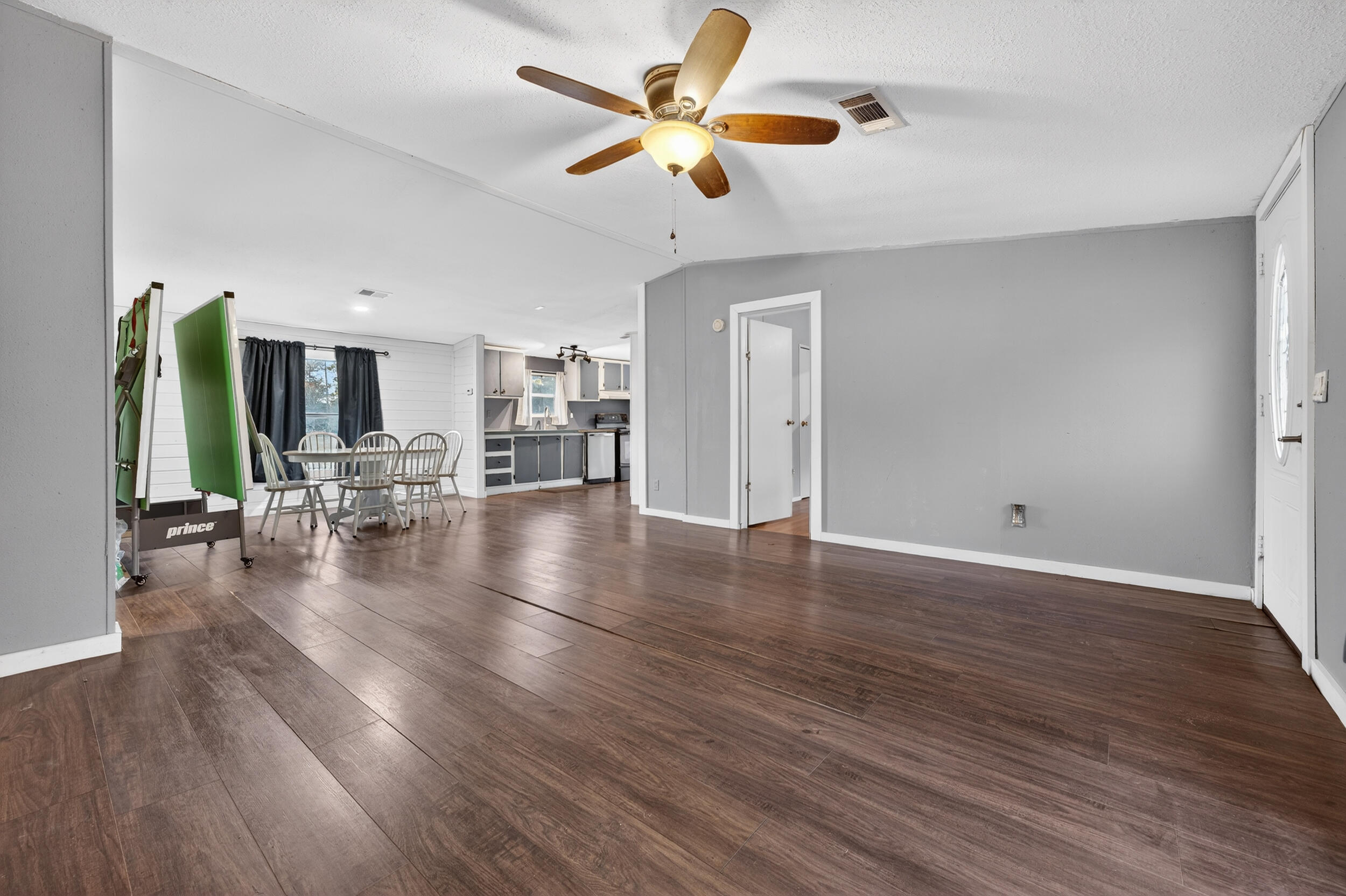 Kings Lake Road - Residential