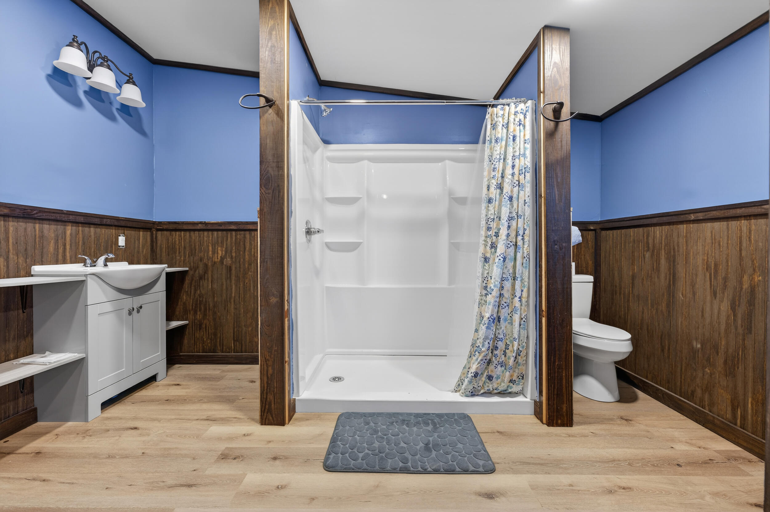 Kings Lake Road - Residential