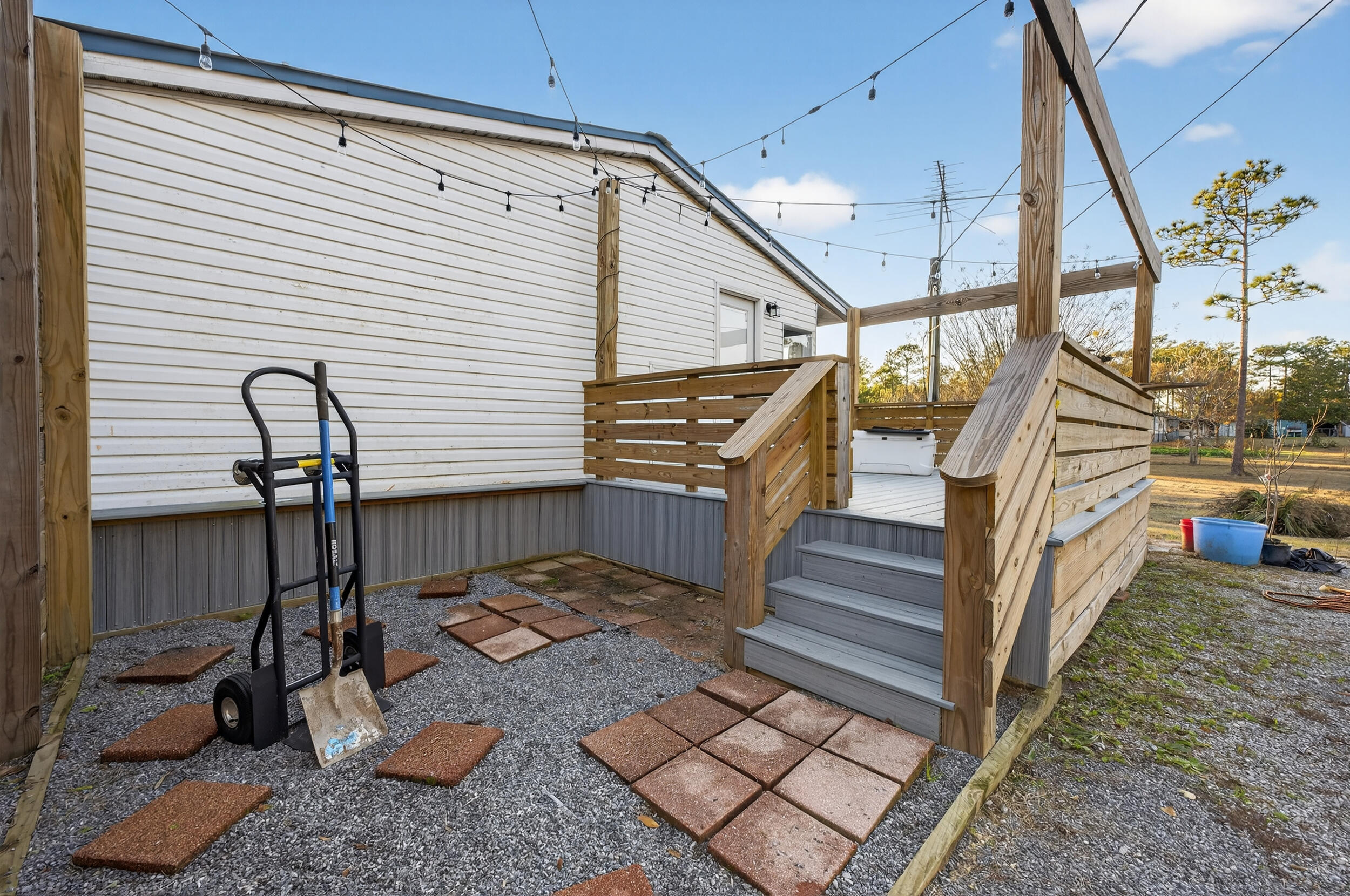 Kings Lake Road - Residential