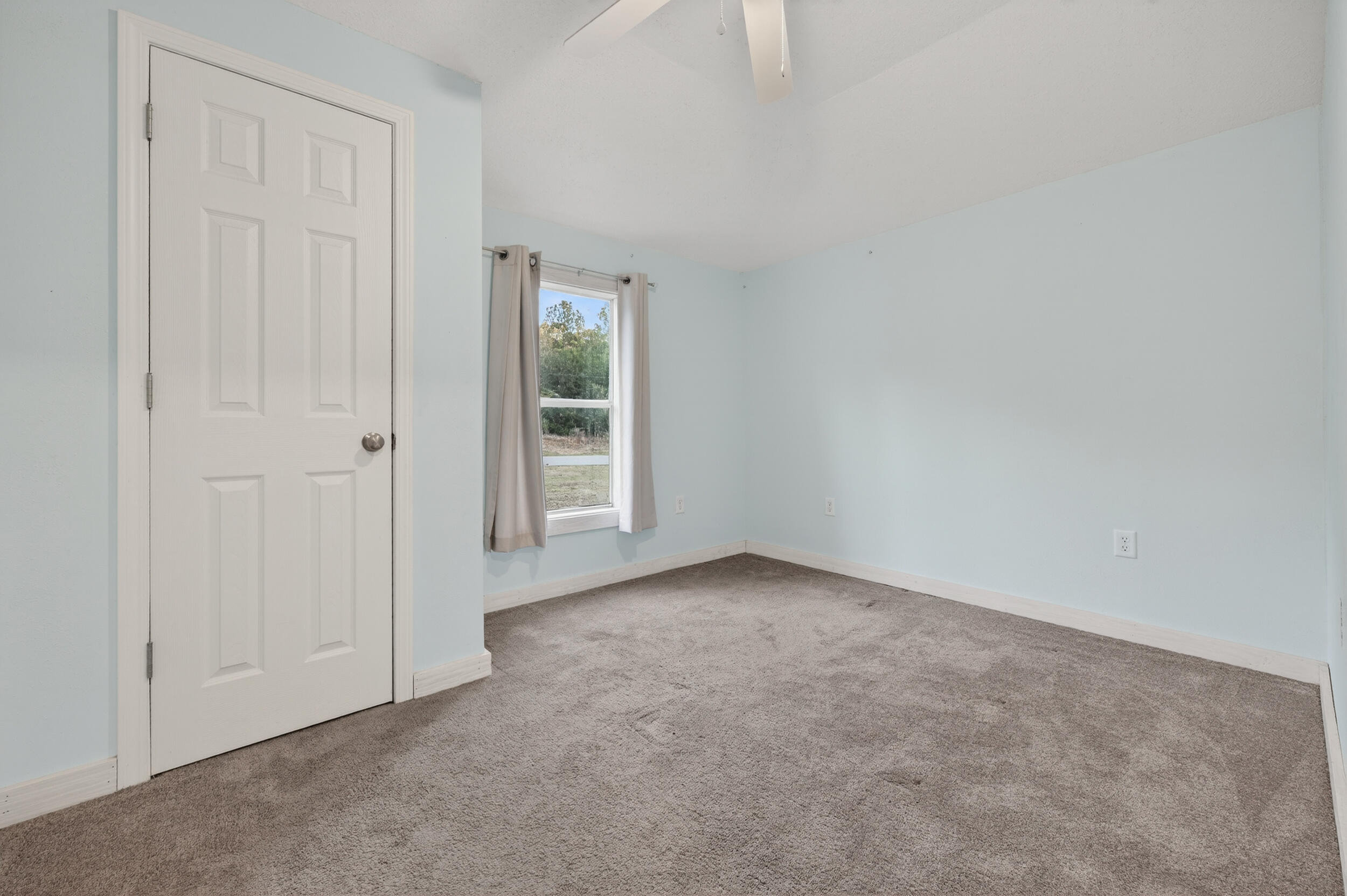 Kings Lake Road - Residential