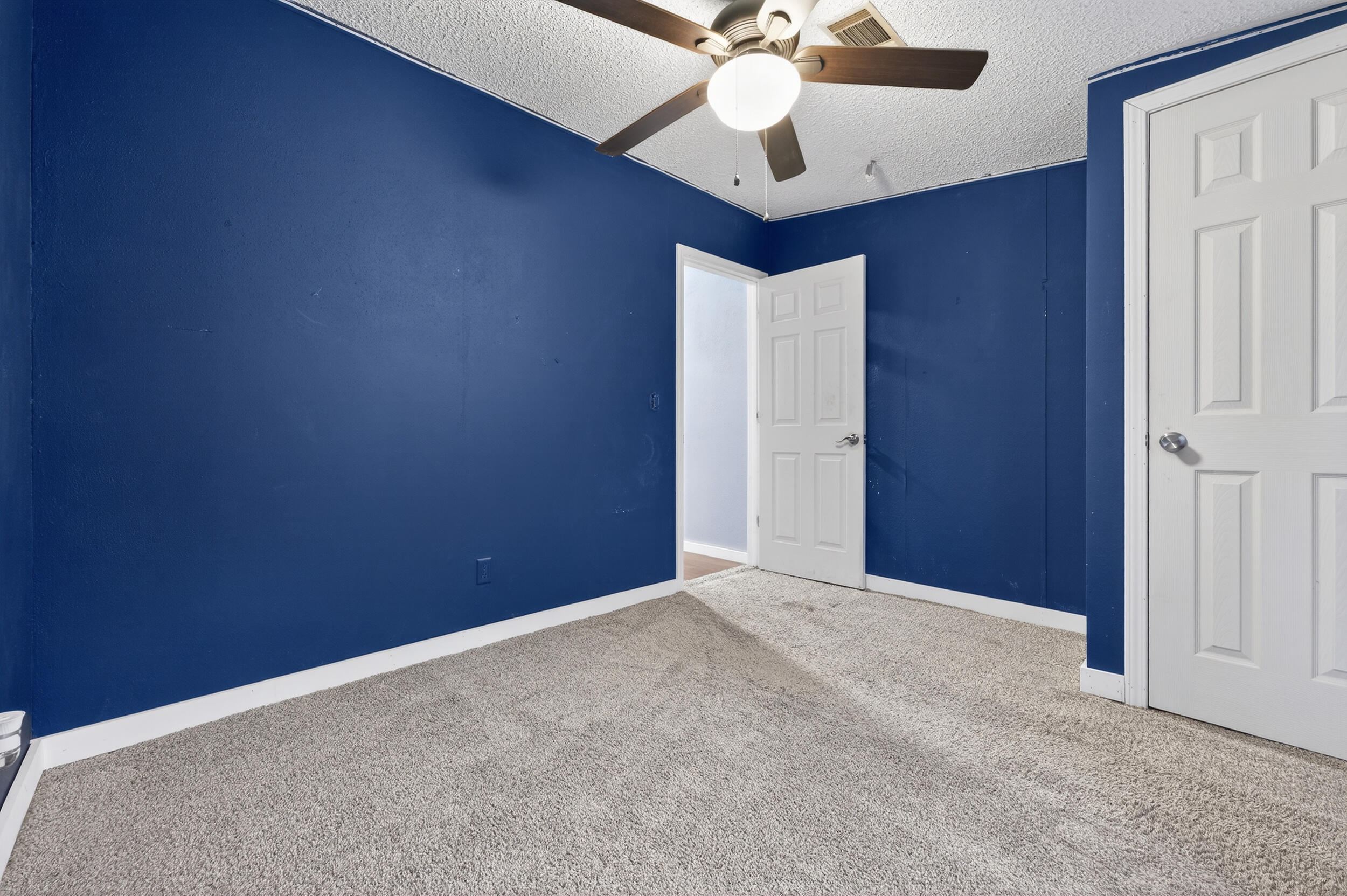 Kings Lake Road - Residential