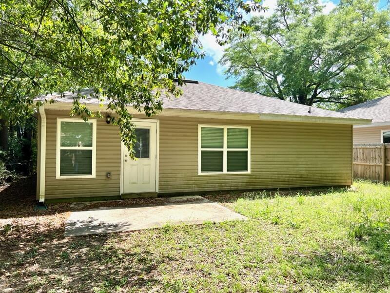 CRESTVIEW - Residential Lease