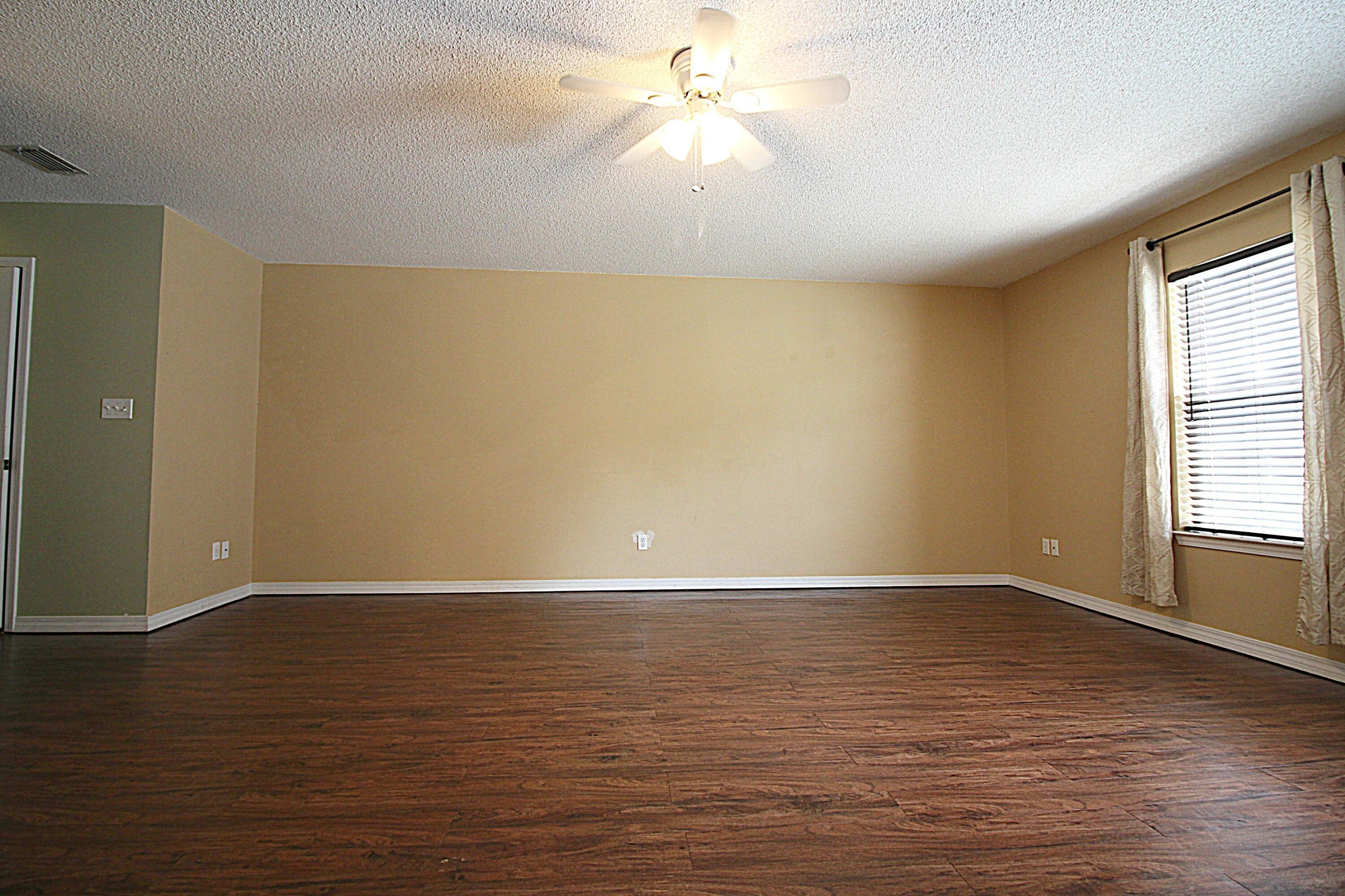 Houston Manor - Residential