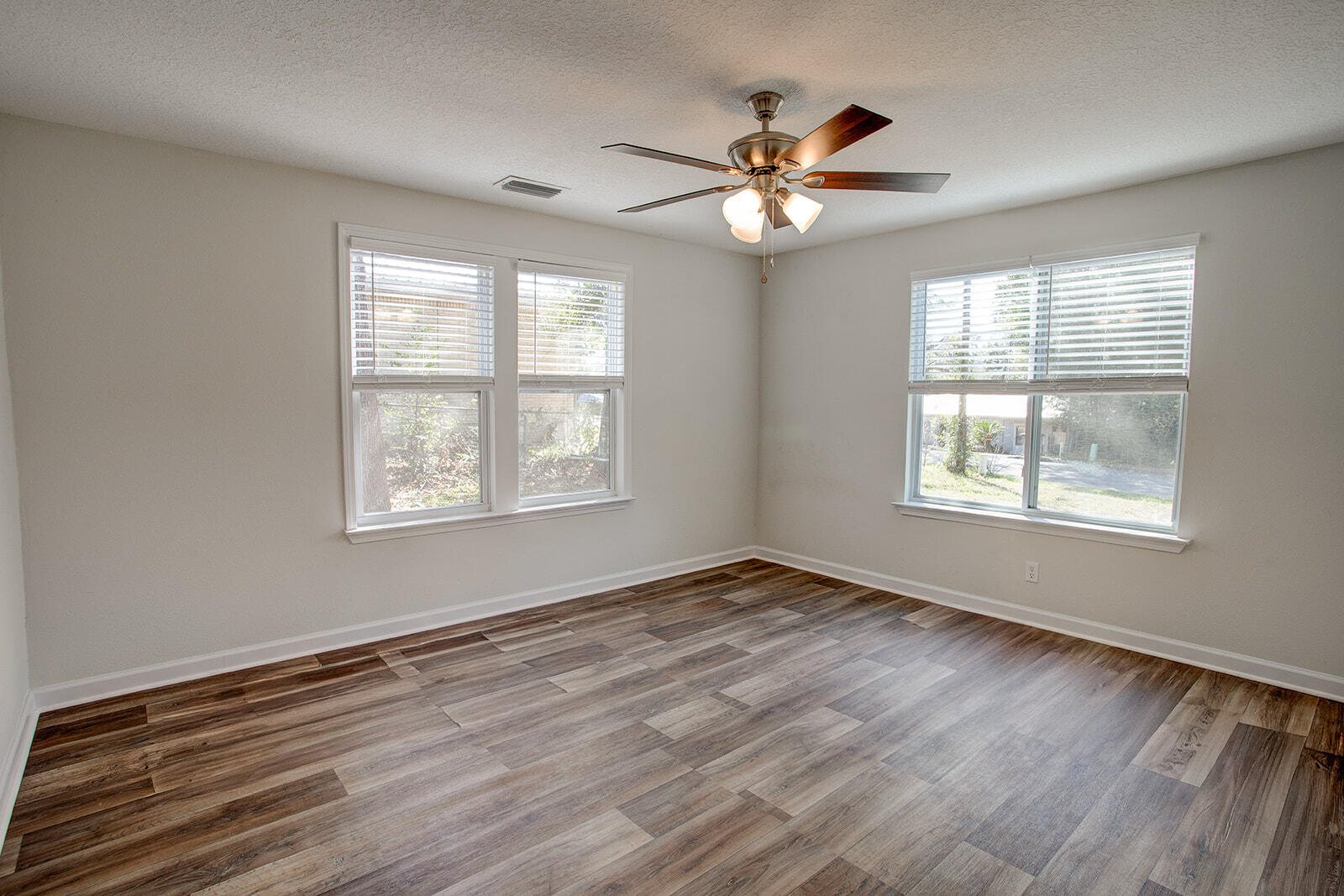 VALPARAISO - Residential