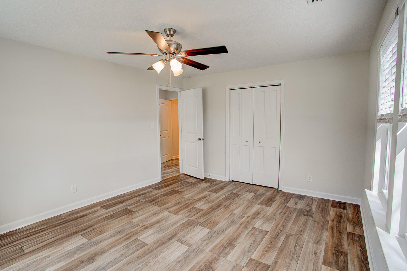 VALPARAISO - Residential