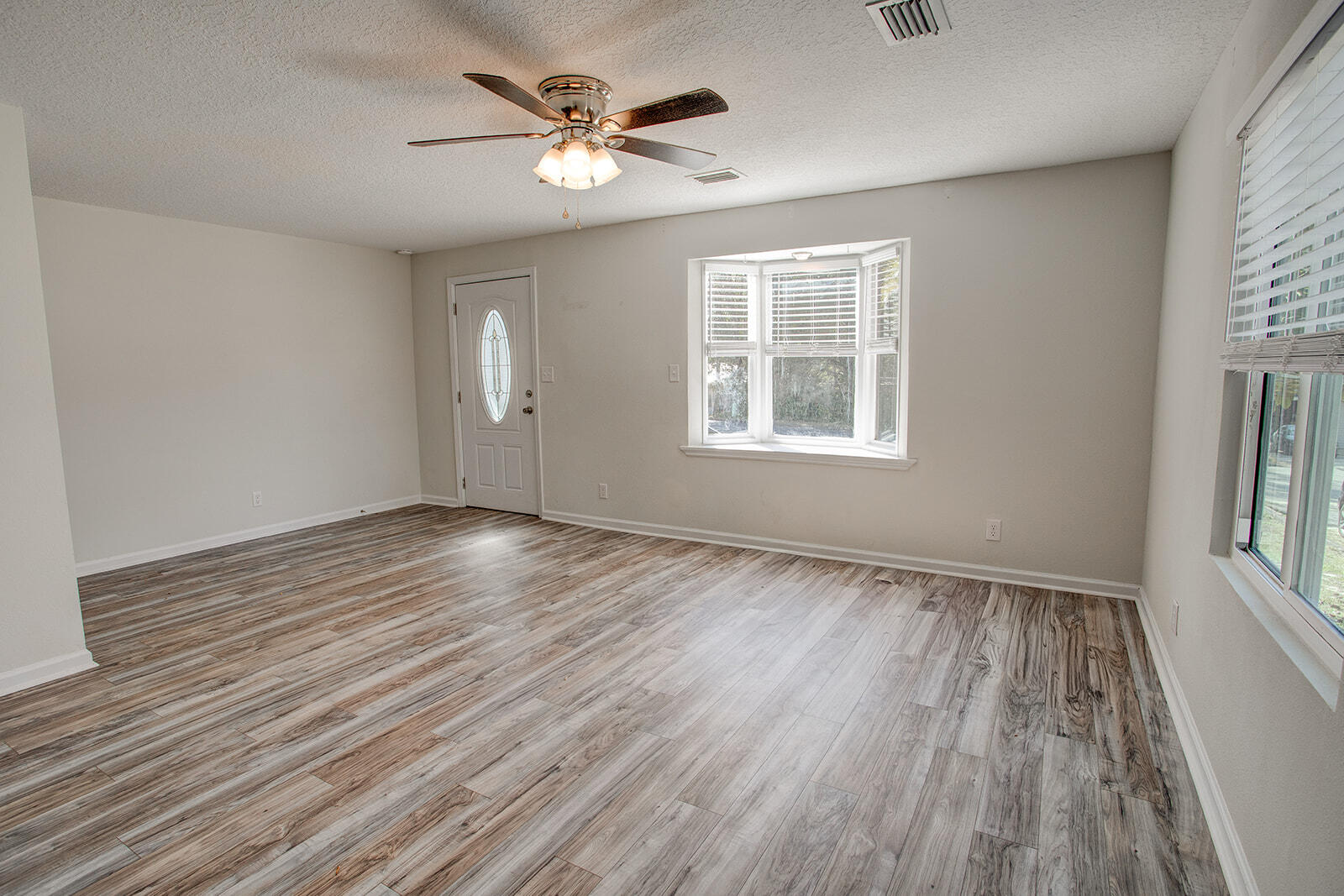 VALPARAISO - Residential