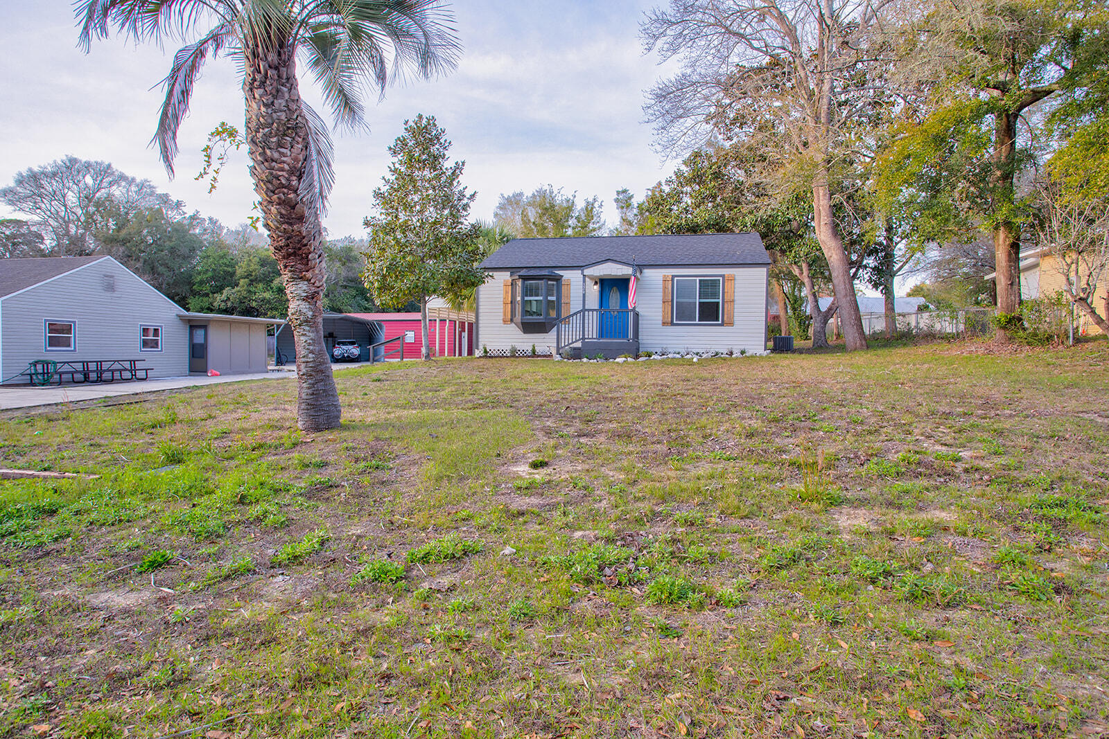 VALPARAISO - Residential