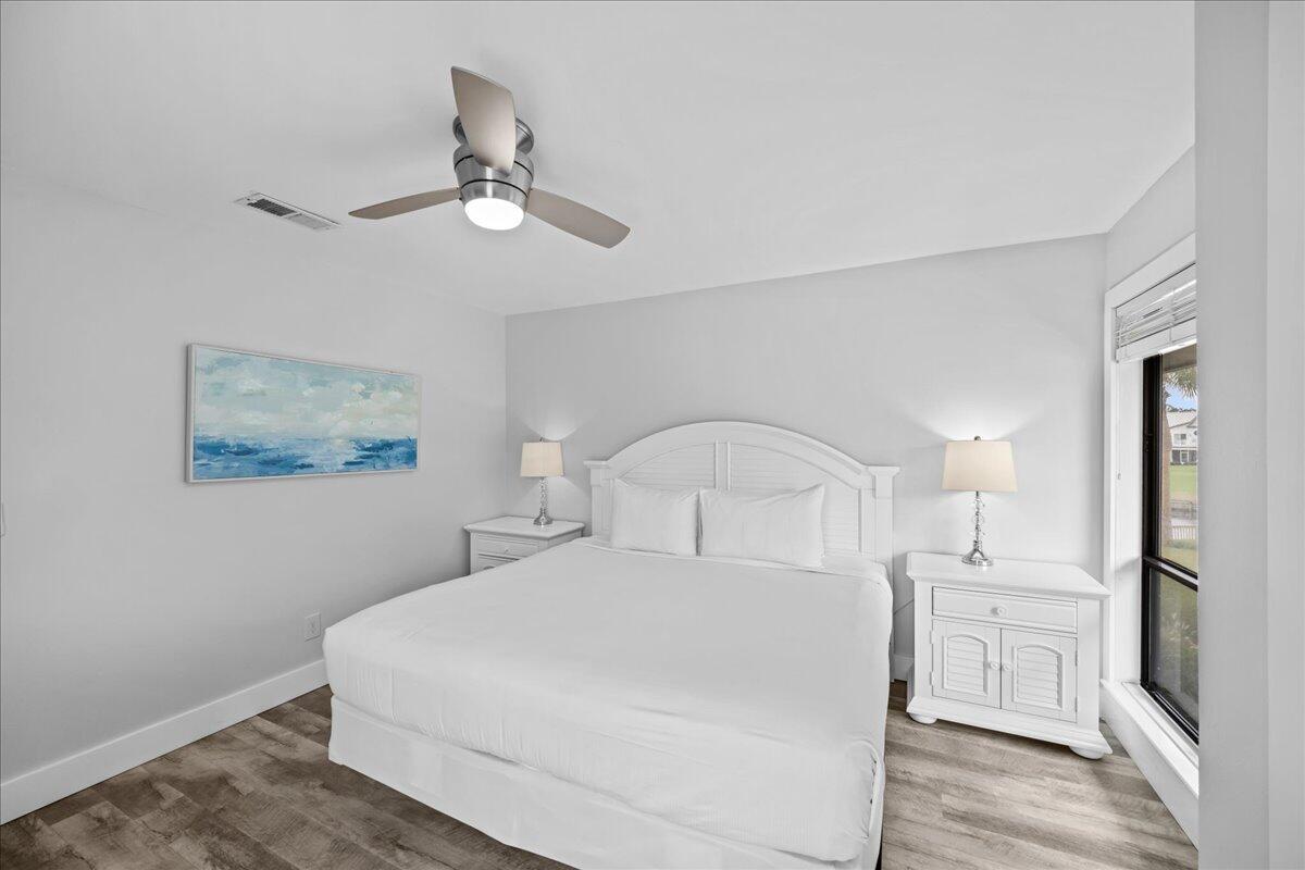 HARBOUR POINTE - Residential Lease
